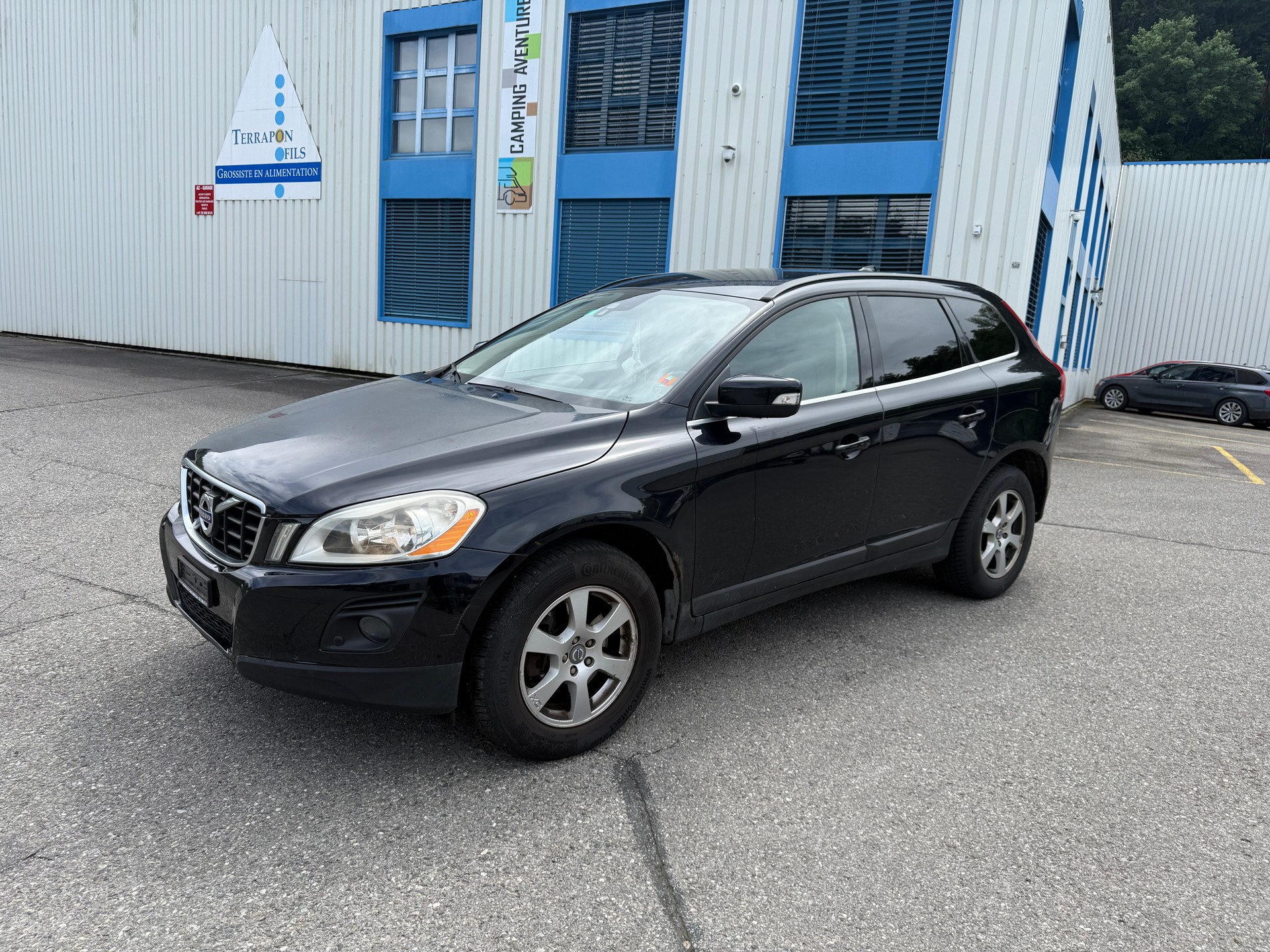 VOLVO XC60 2.4D AWD Geartronic-image-0