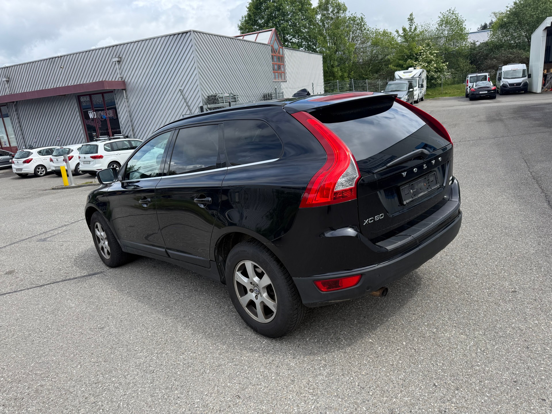 VOLVO XC60 2.4D AWD Geartronic-image-5