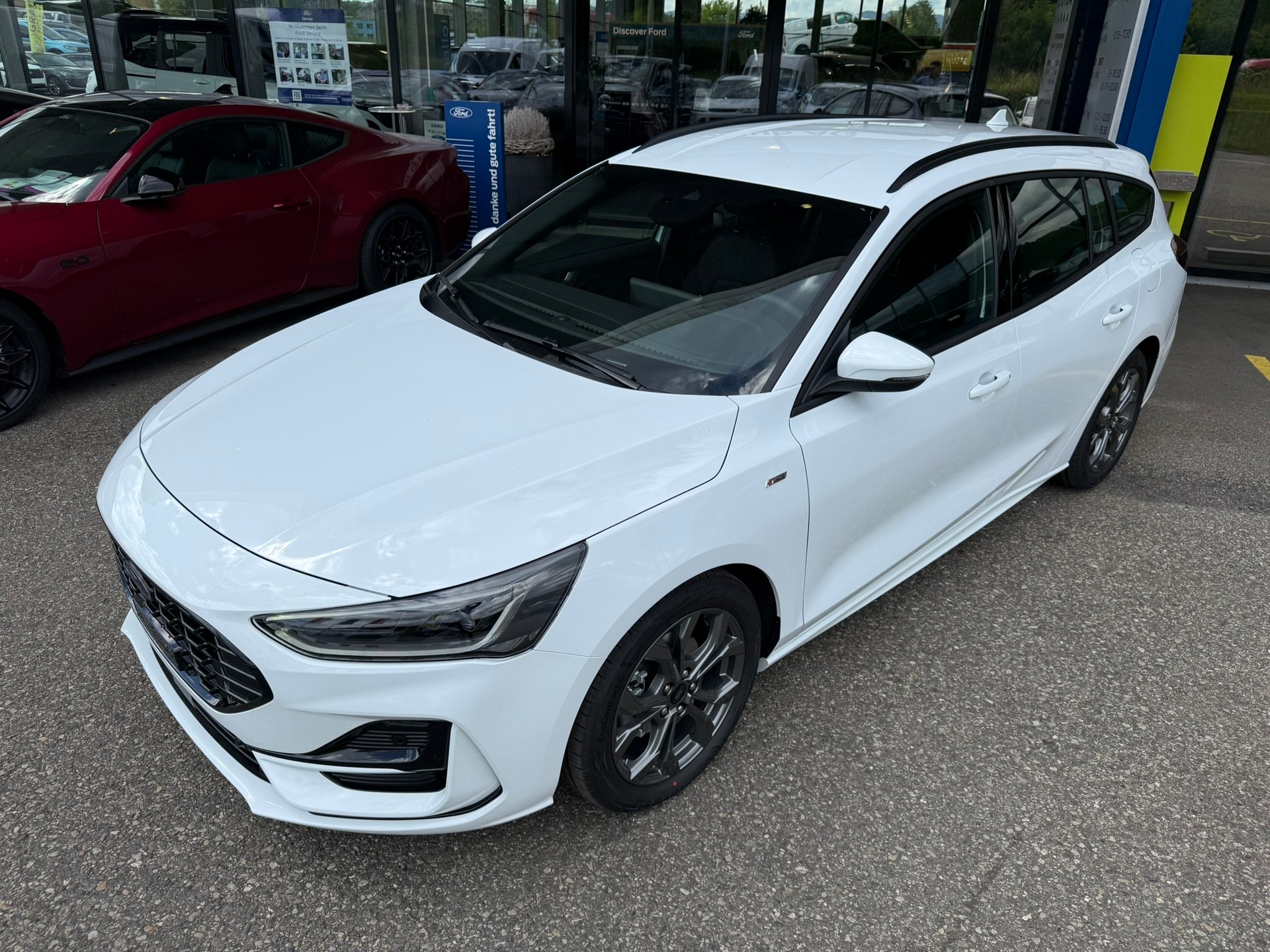 FORD Focus 1.0 MHEV ST-Line Automat-showroom-element-2