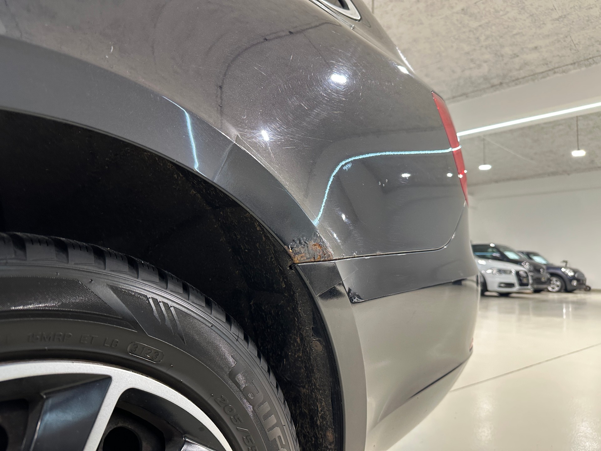 SKODA Superb Combi 2.0 TDi Elegance DSG-image-25