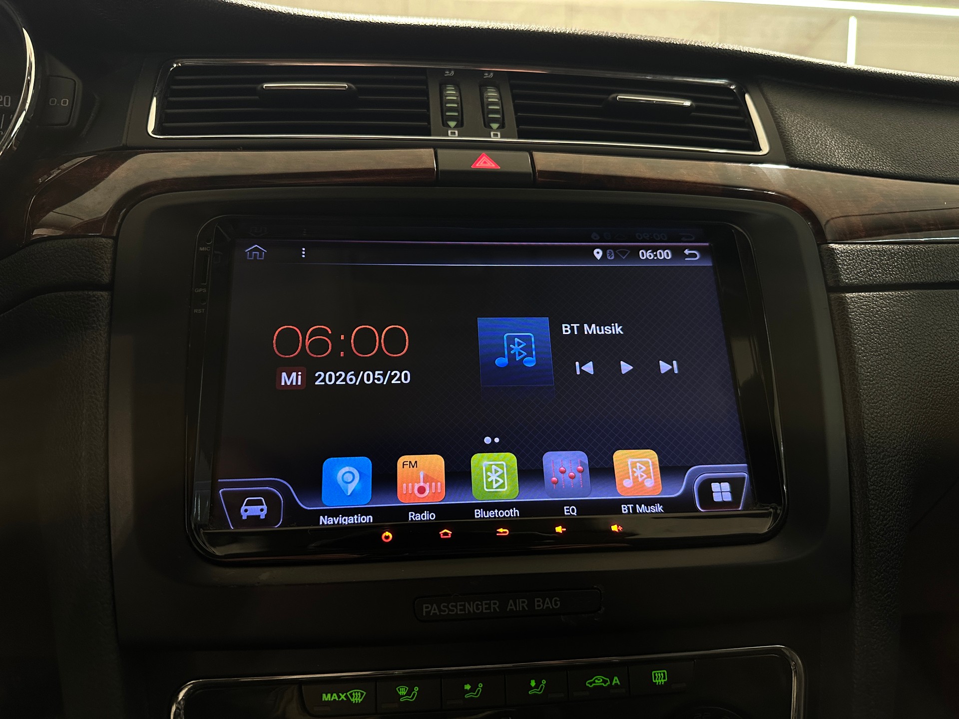 SKODA Superb Combi 2.0 TDi Elegance DSG-image-16