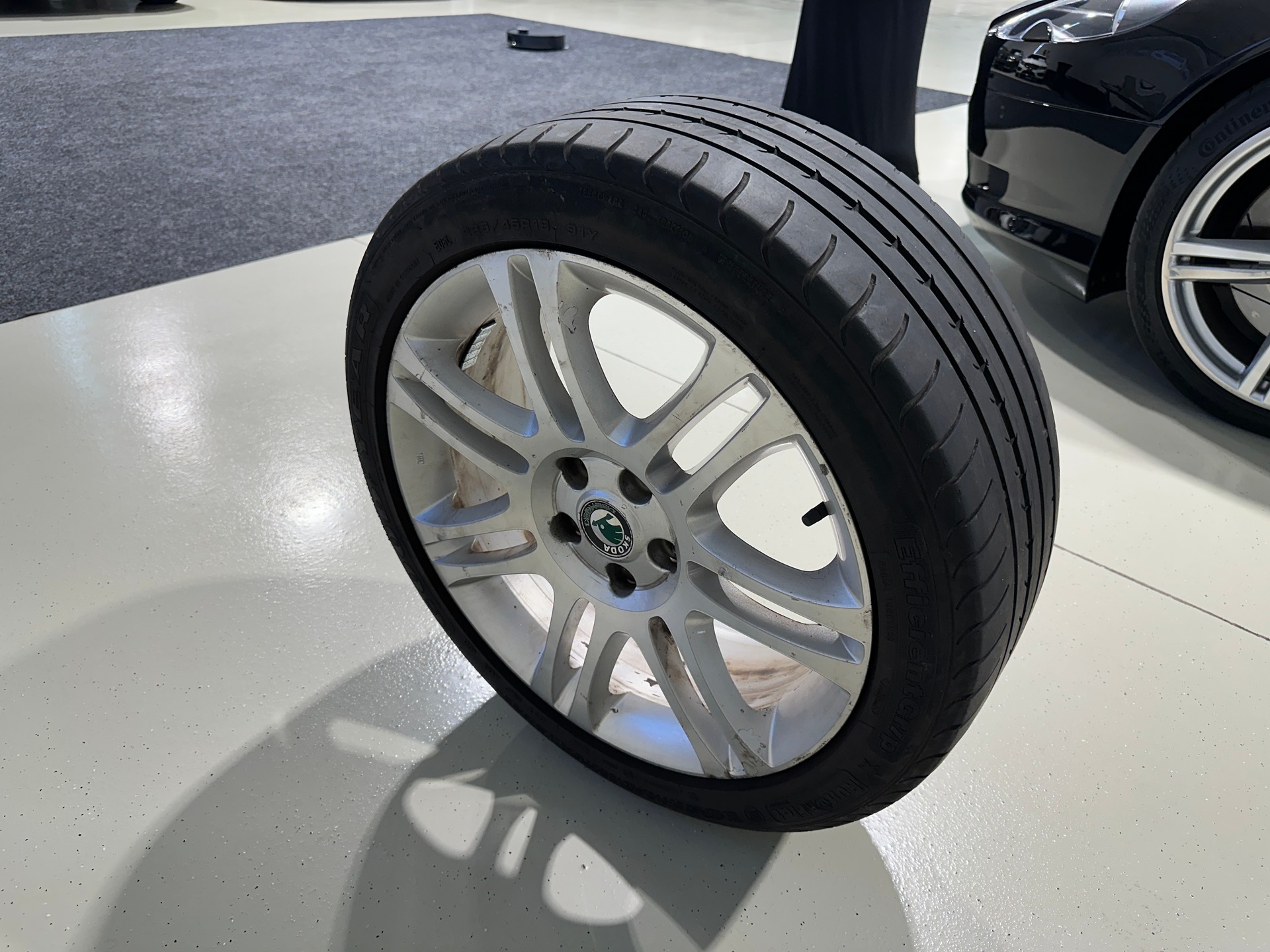 SKODA Superb Combi 2.0 TDi Elegance DSG-image-27