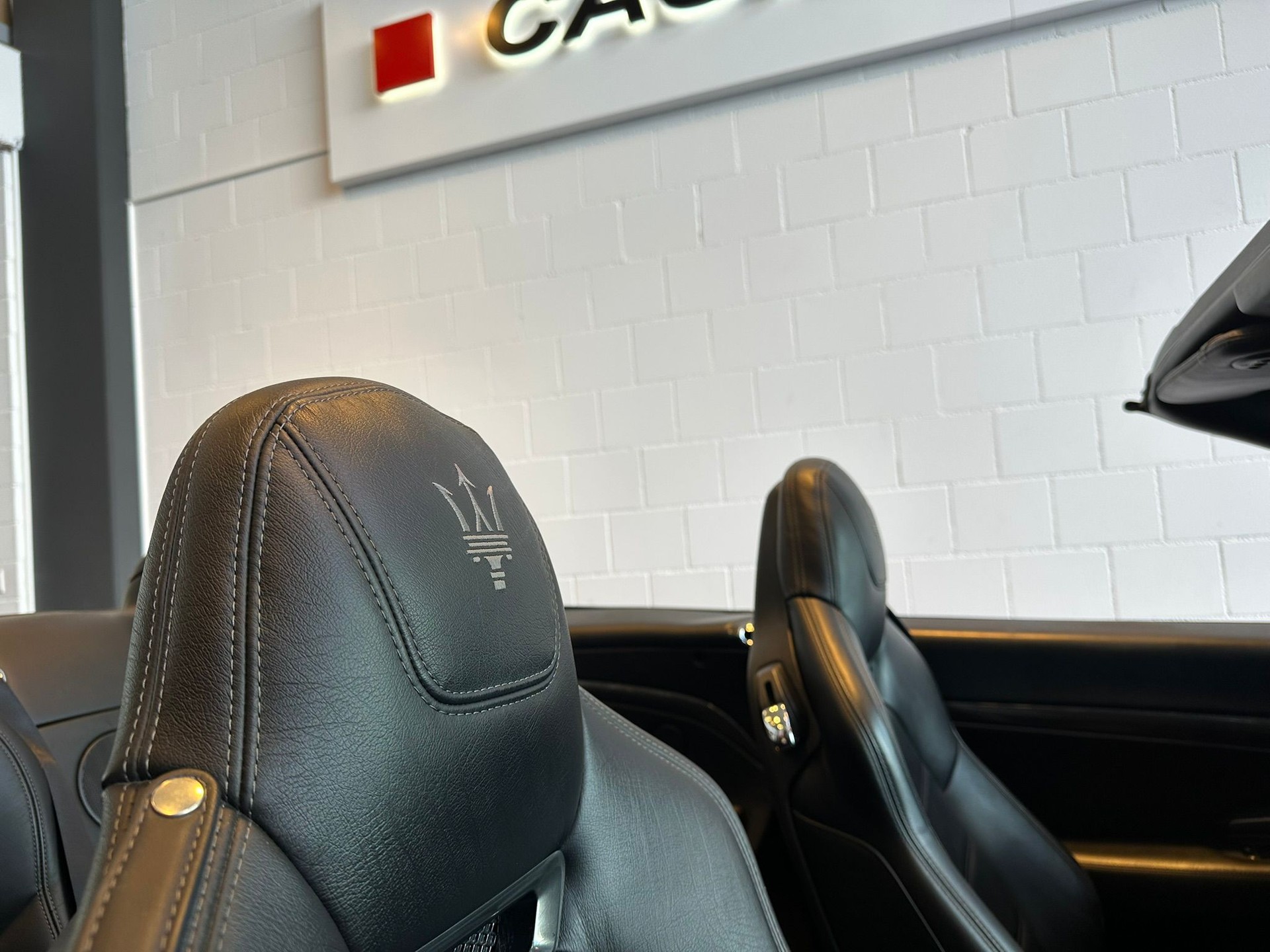 MASERATI GranCabrio Sport Automatica-image-9