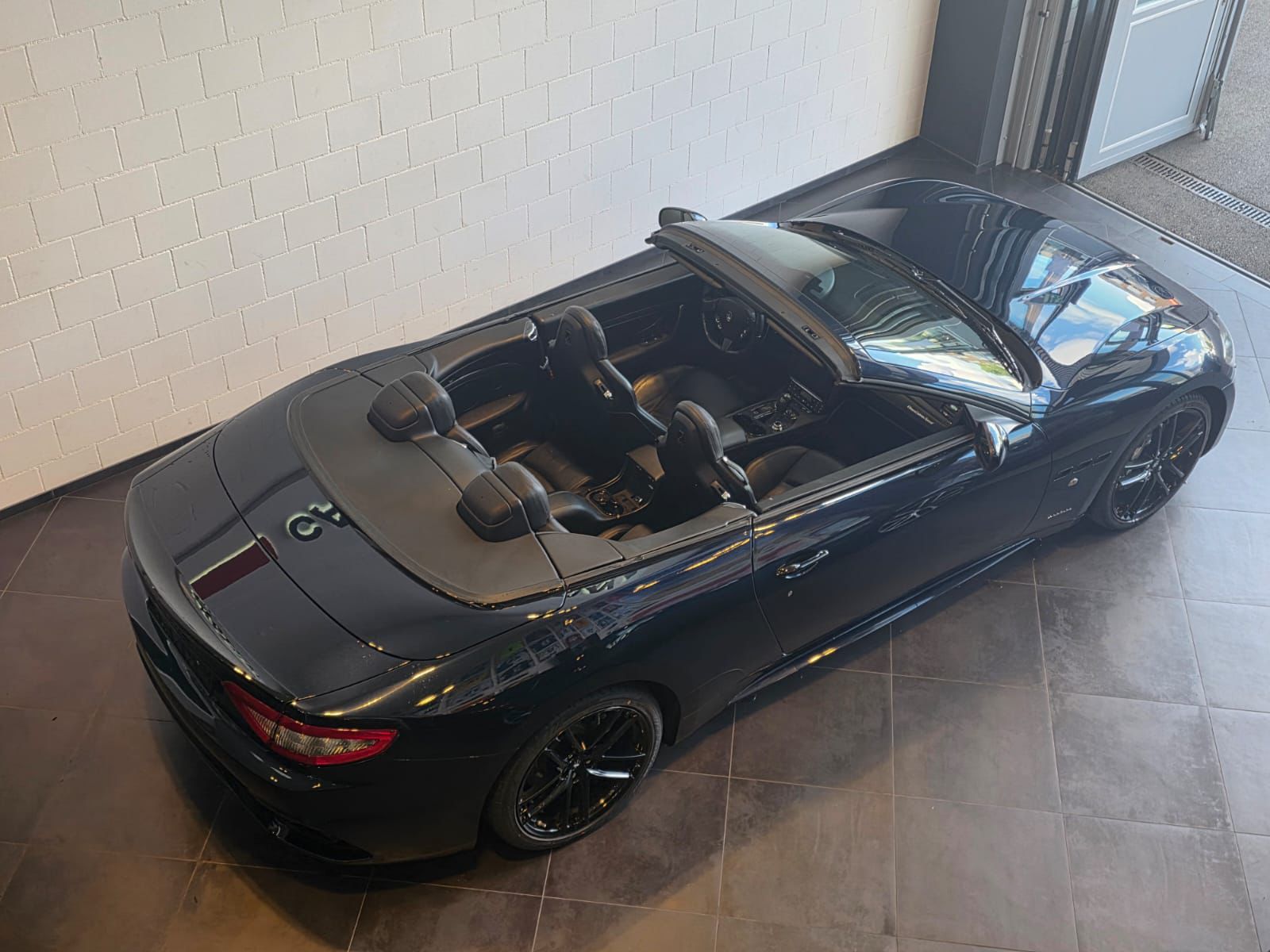 MASERATI GranCabrio Sport Automatica-showroom-element-2