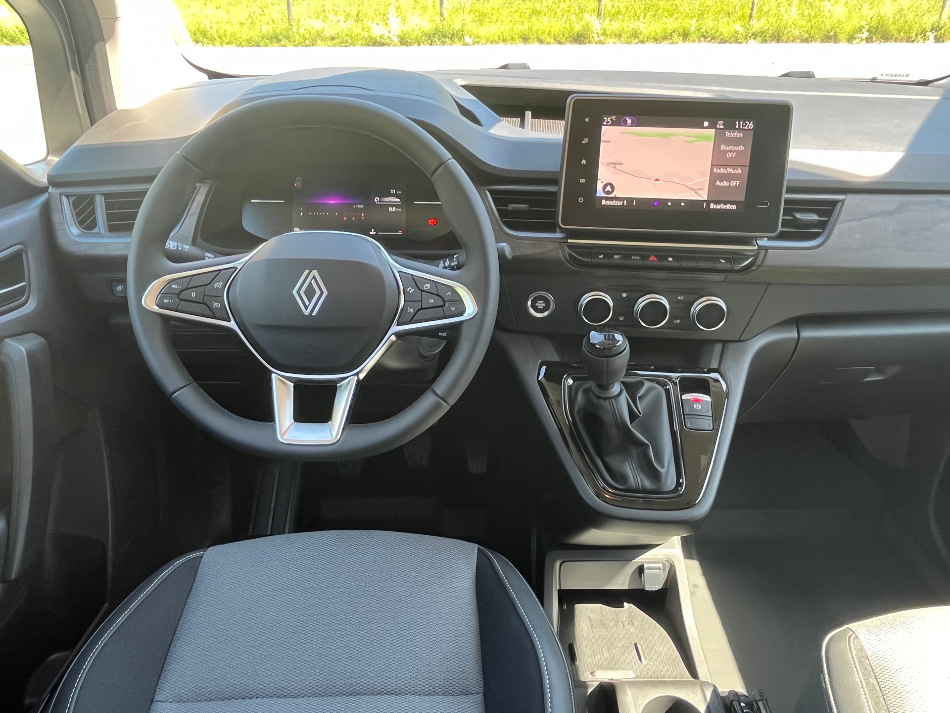 RENAULT Kangoo 1.3 TCe 130 PF Techno-image-9