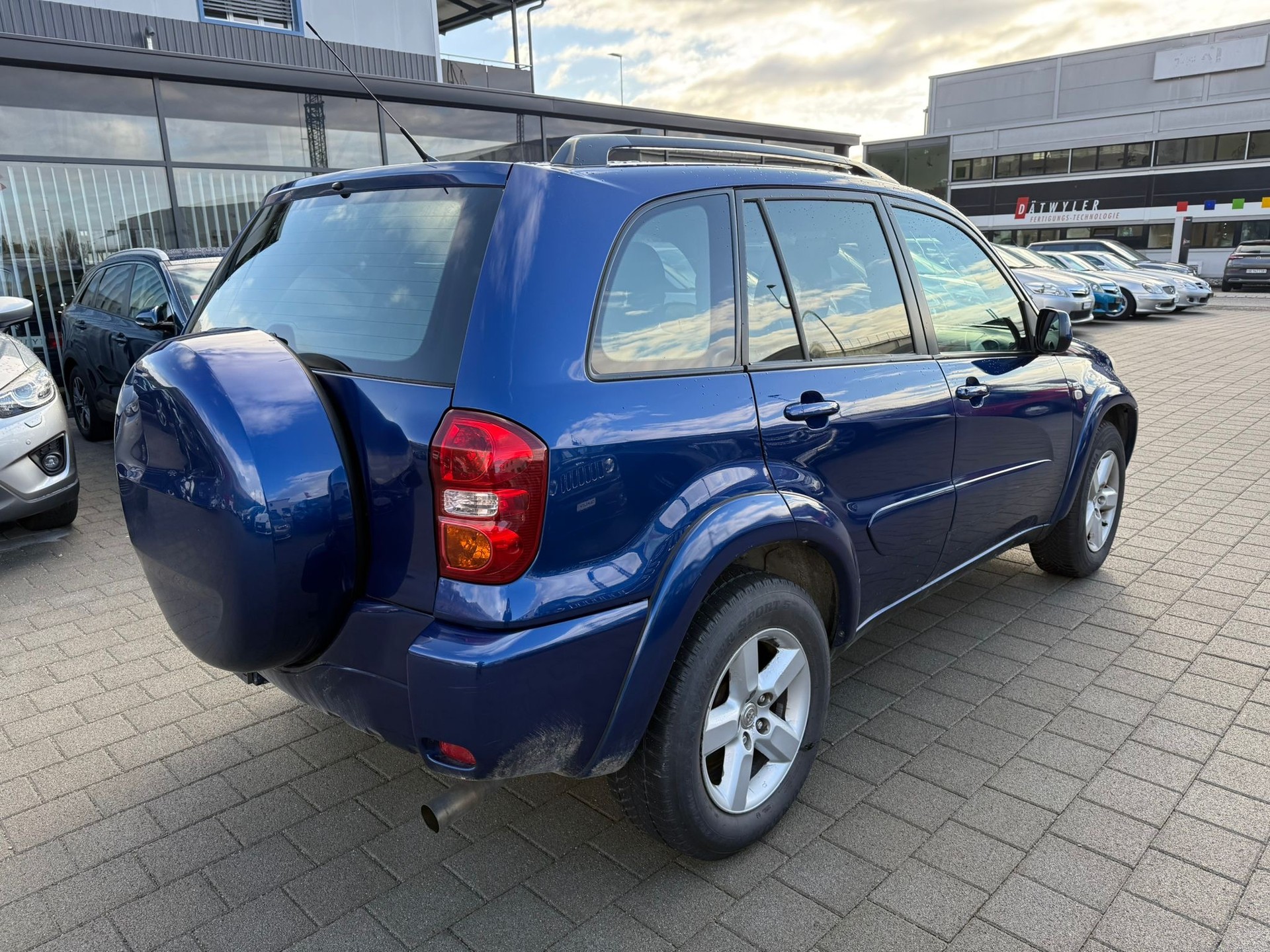 TOYOTA RAV-4 2.0 16V Linea Terra-image-3