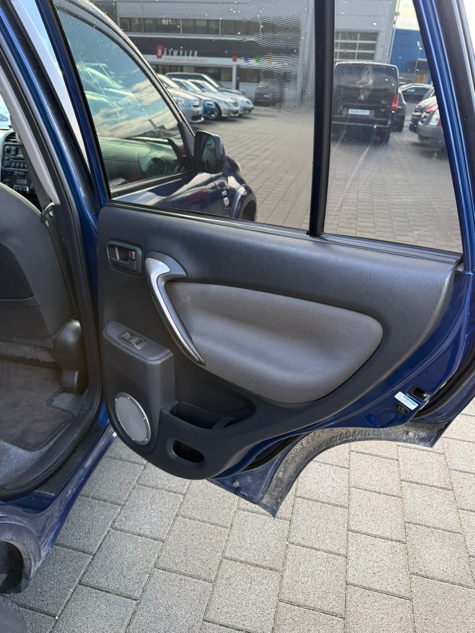 TOYOTA RAV-4 2.0 16V Linea Terra-image-21