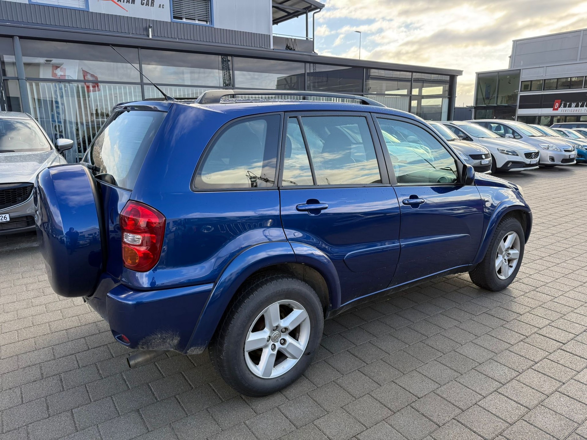 TOYOTA RAV-4 2.0 16V Linea Terra-image-8