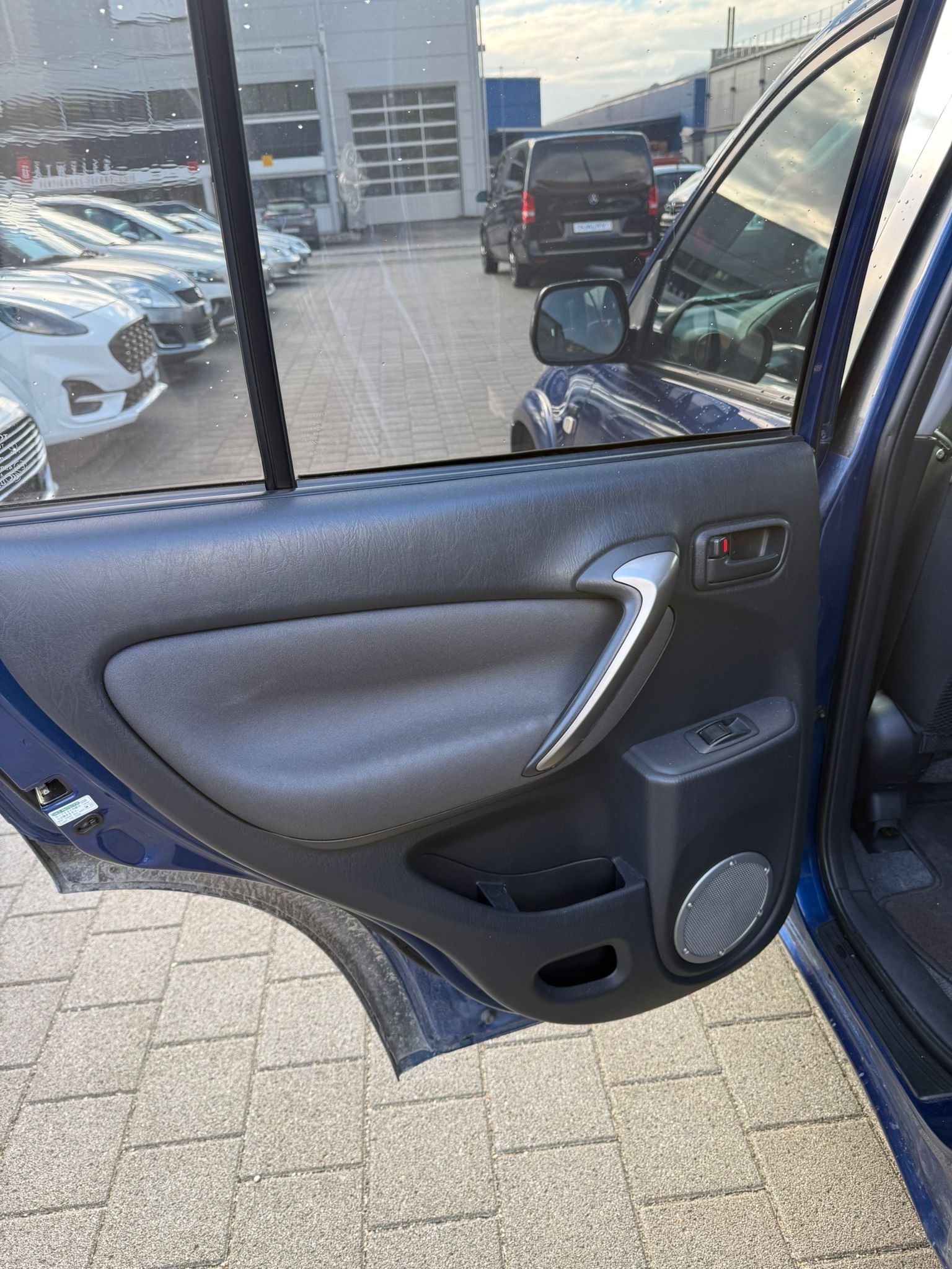 TOYOTA RAV-4 2.0 16V Linea Terra-image-17