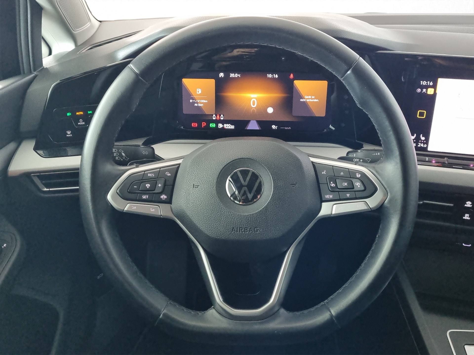 VW Golf 8 1.0 eTSI Life DSG-image-8