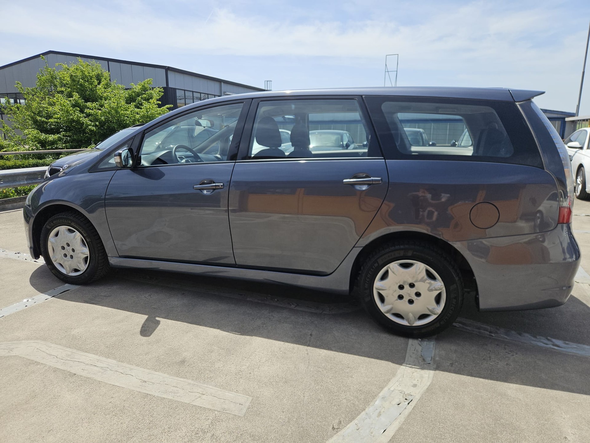 MITSUBISHI Grandis 2.0 16V DID Celebration 30-image-1
