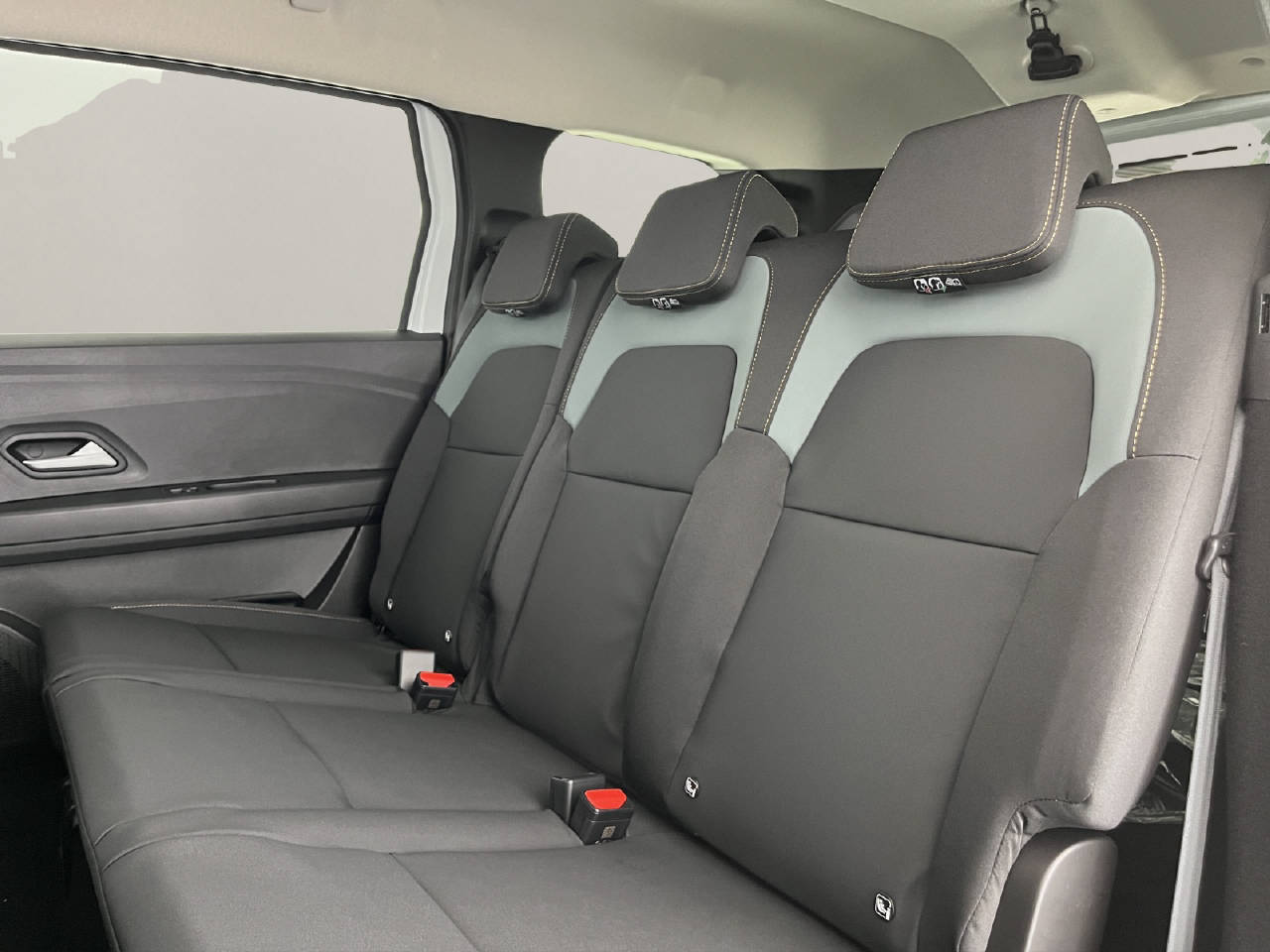 DACIA Jogger 1.0 TCe Extreme-image-16