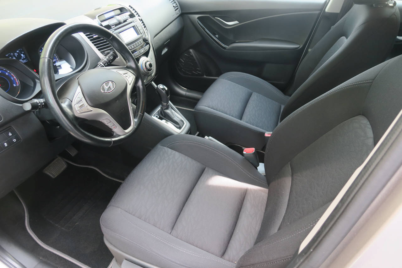 HYUNDAI ix20 1.6 Amplia-image-3