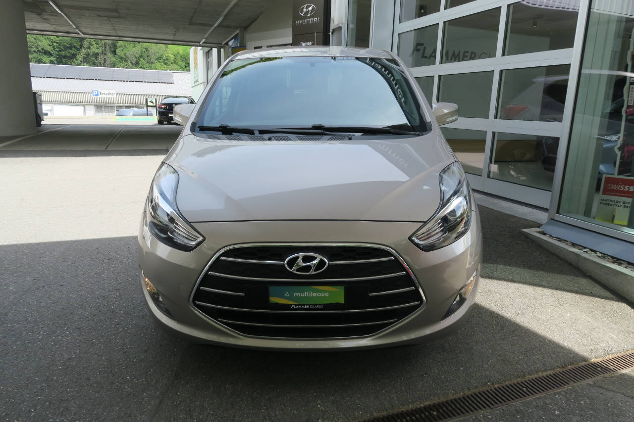 HYUNDAI ix20 1.6 Amplia-image-0