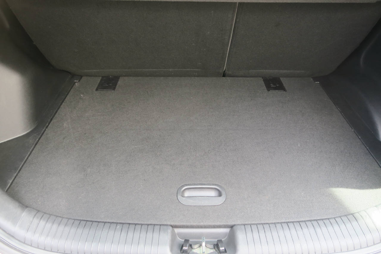 HYUNDAI ix20 1.6 Amplia-image-13