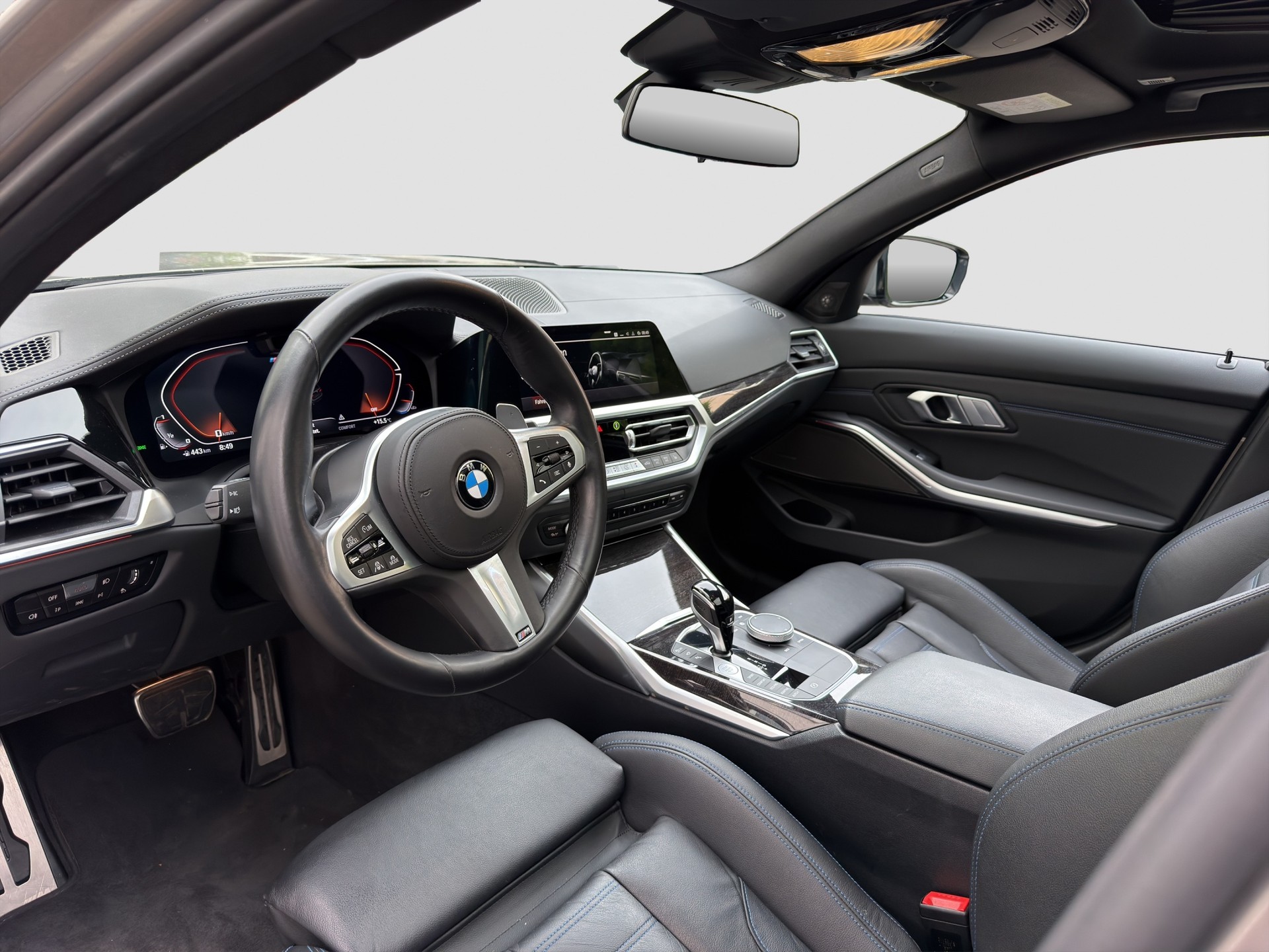 BMW M340i xDrive 48V Touring Steptronic-image-8
