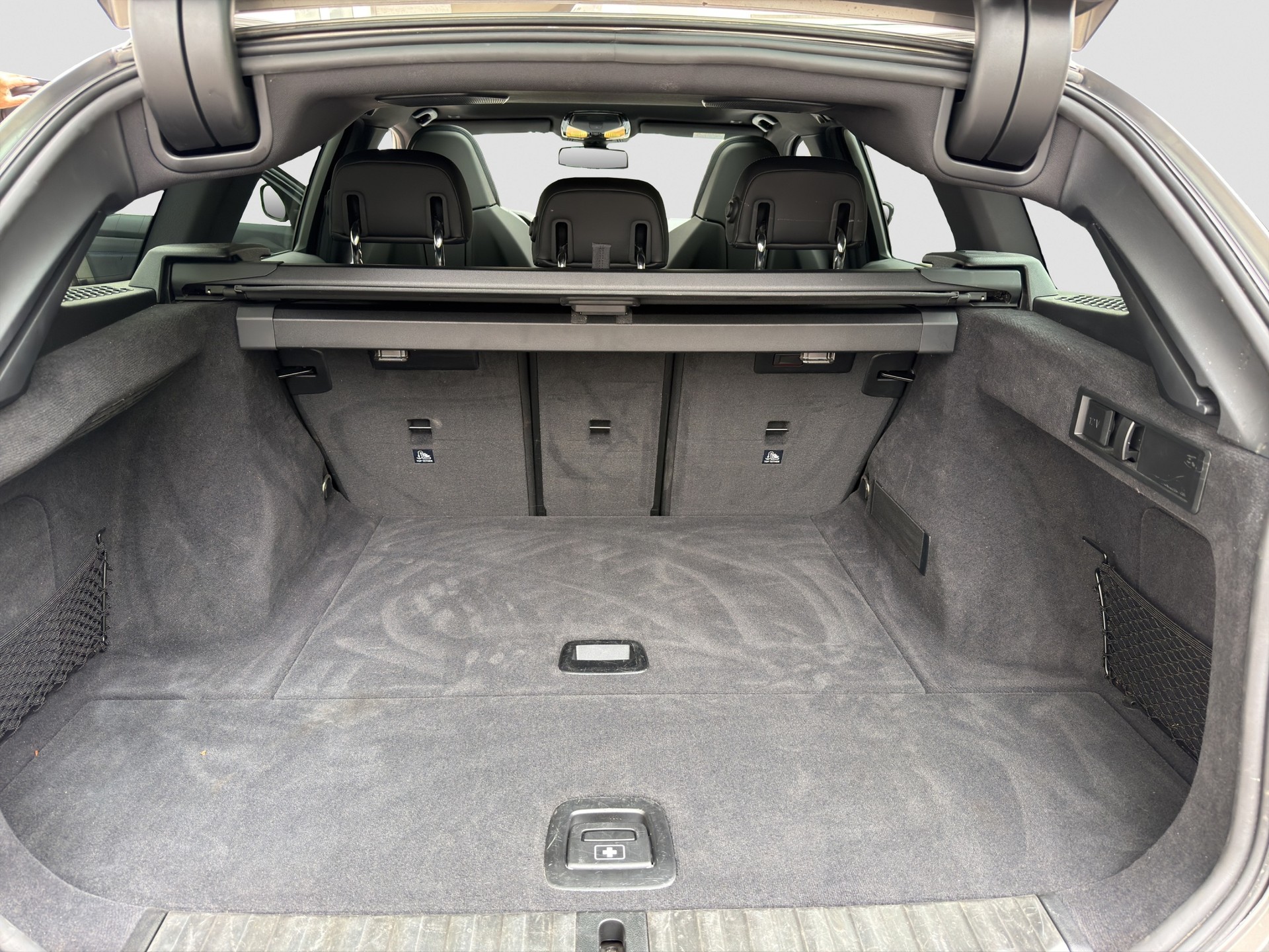 BMW M340i xDrive 48V Touring Steptronic-image-13