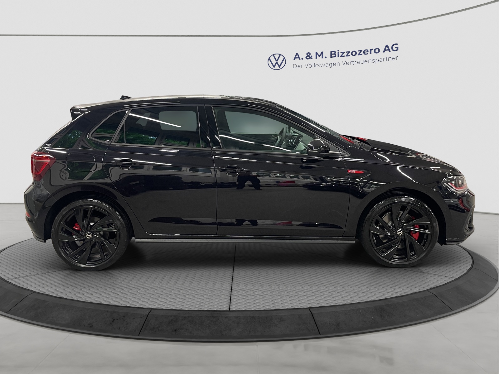 VW Polo 2.0 TSI GTI DSG-image-5