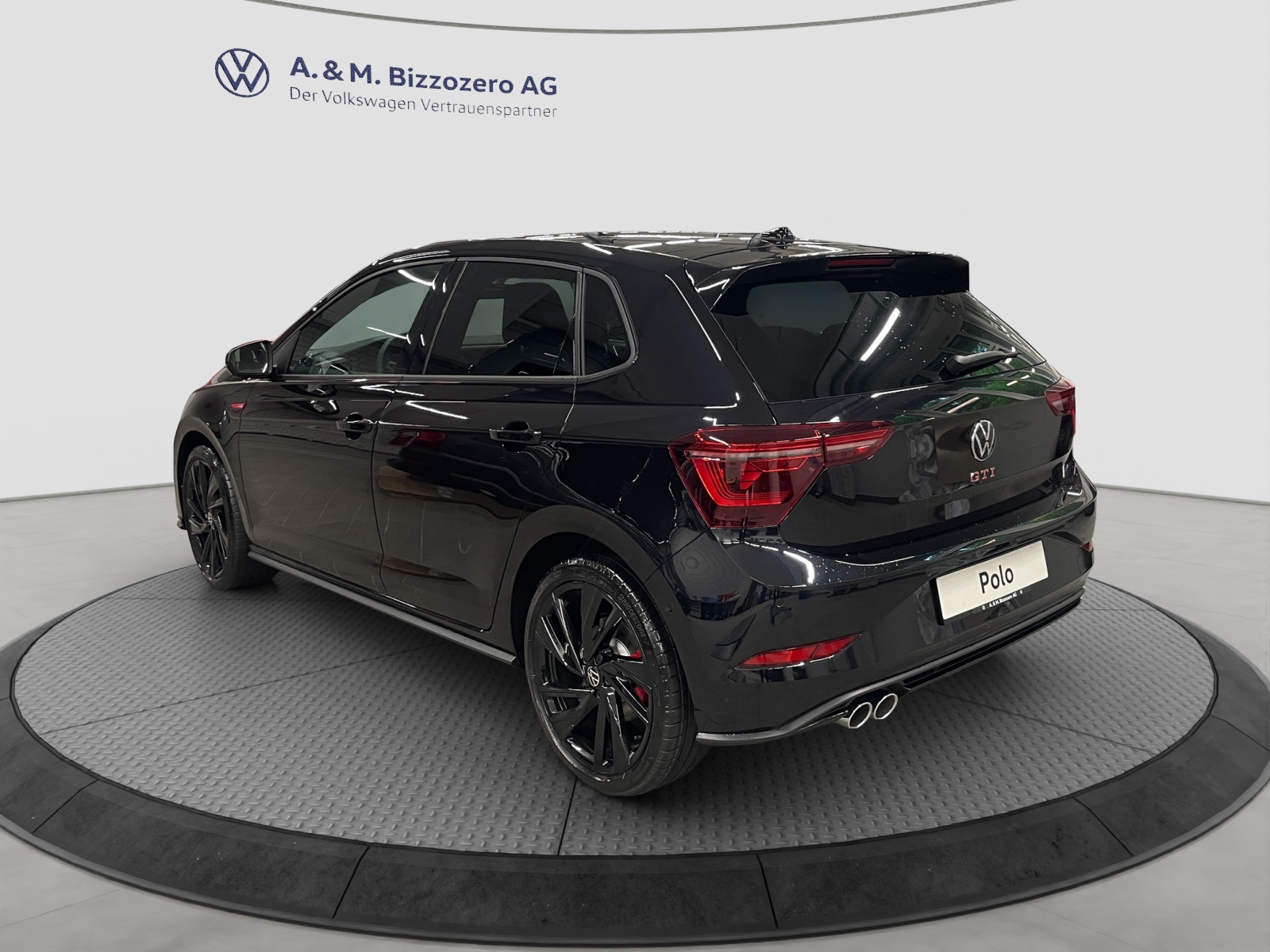 VW Polo 2.0 TSI GTI DSG-image-2