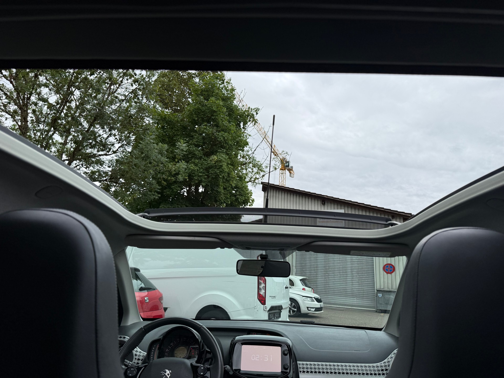 PEUGEOT 108 1.2 VTi Allure Top-image-11