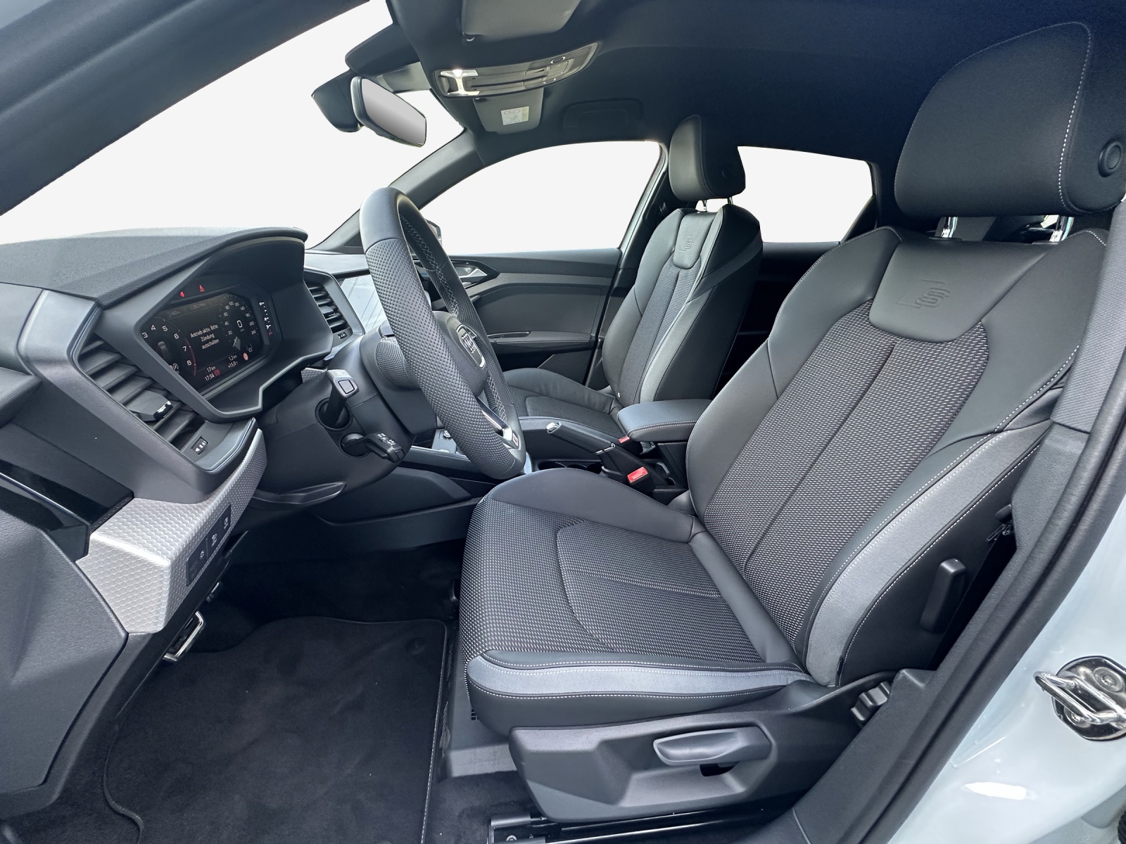AUDI A1 Sportback 30 TFSI S Line Attraction S-tronic-image-7