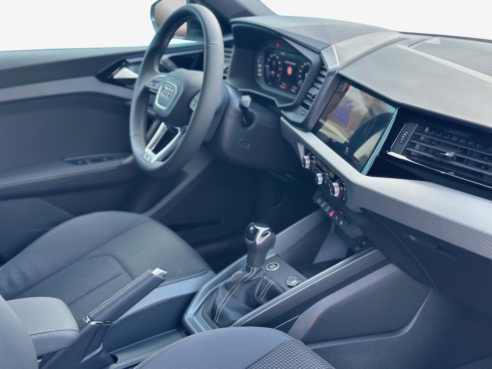 AUDI A1 Sportback 30 TFSI S Line Attraction S-tronic-image-14