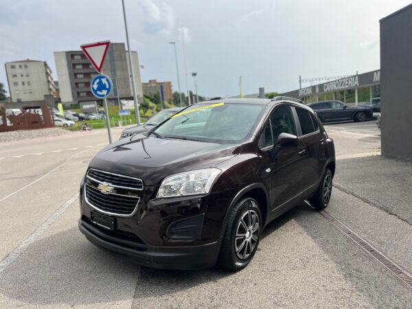 CHEVROLET Trax 1.7 VCDi LS 4WD-image-2