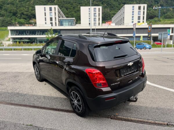 CHEVROLET Trax 1.7 VCDi LS 4WD-image-4