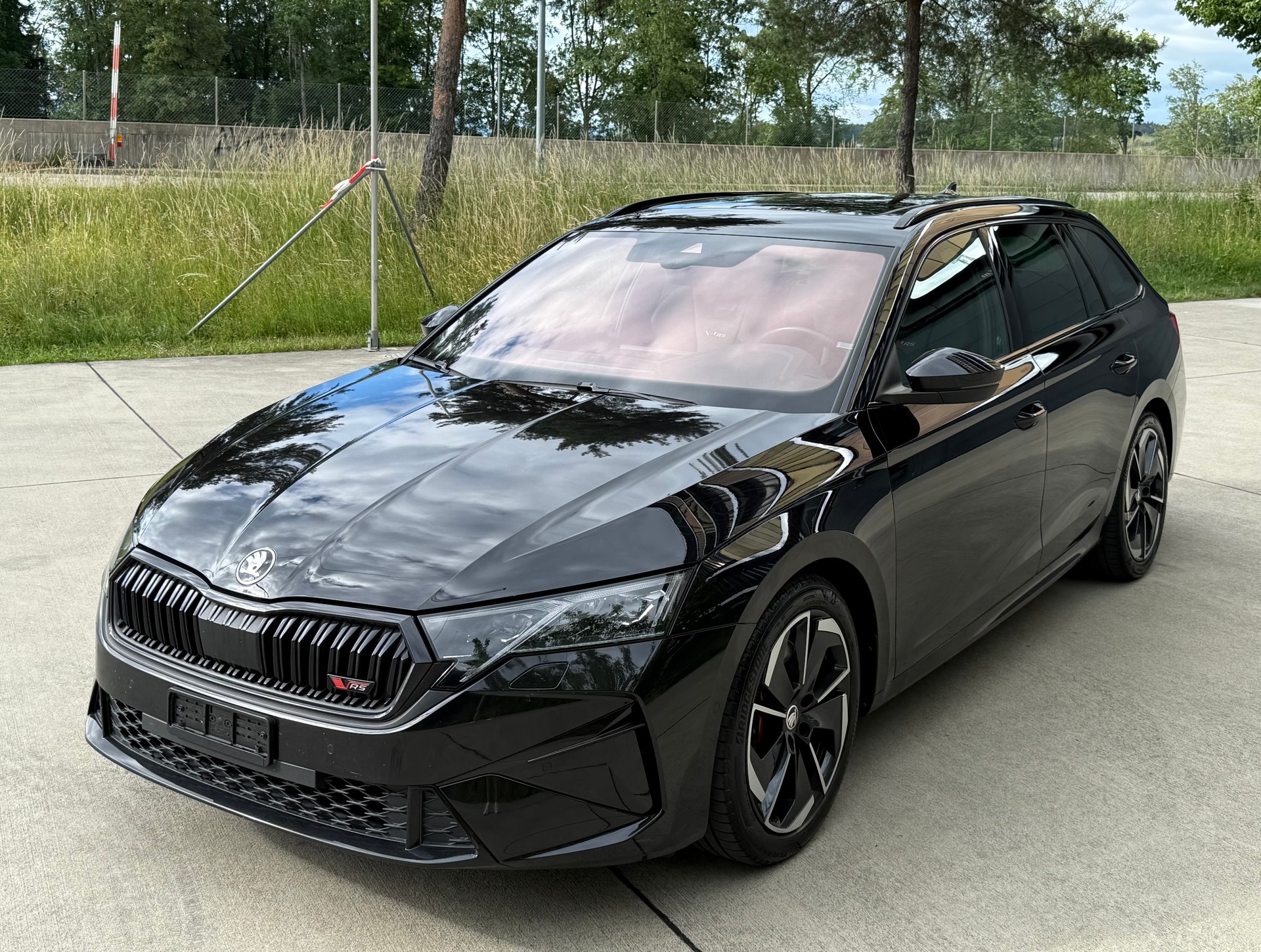 SKODA Octavia Combi 2.0 TSI DSG RS-image-0