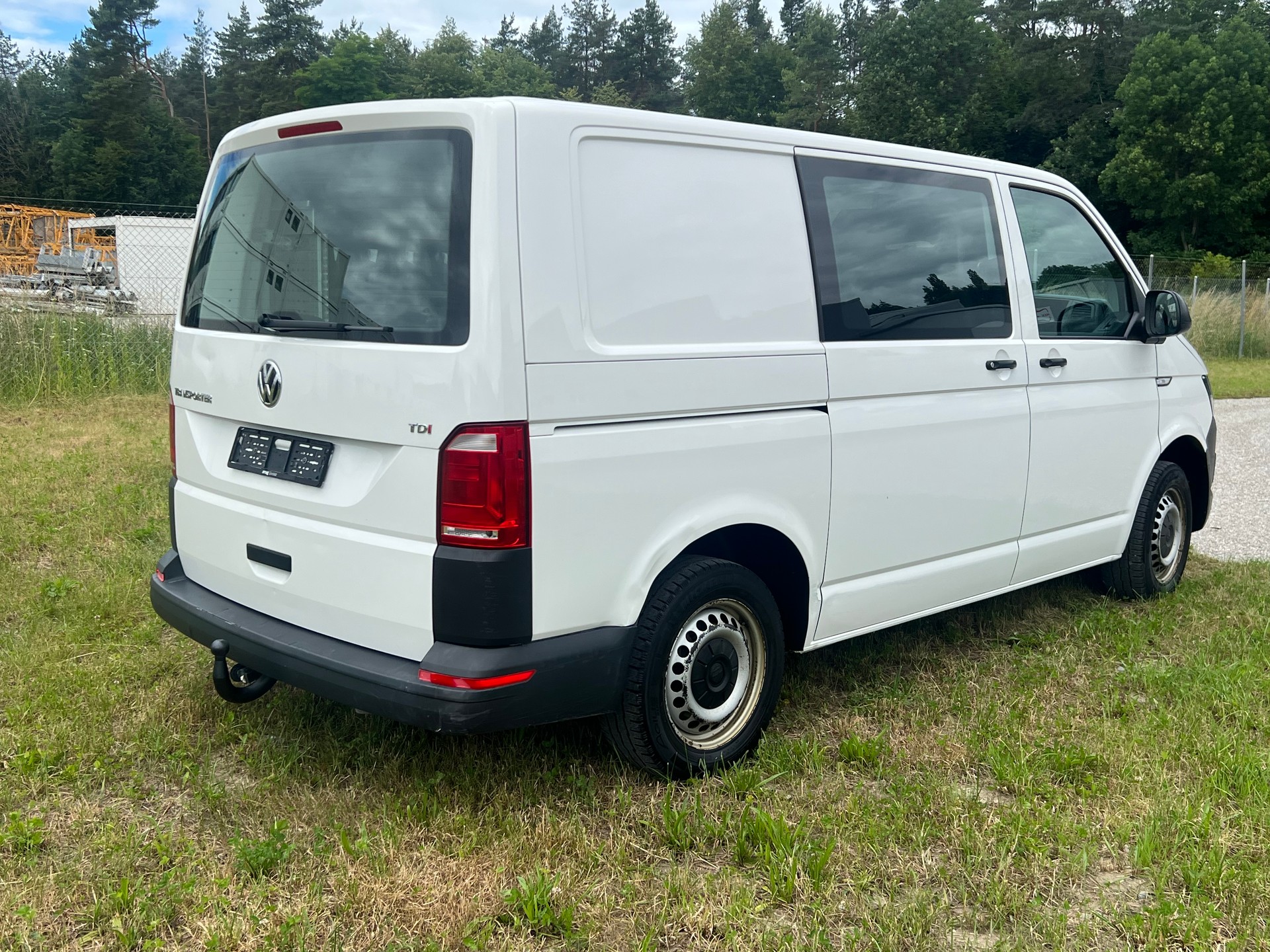 VW T6 2.0 TDI-image-1