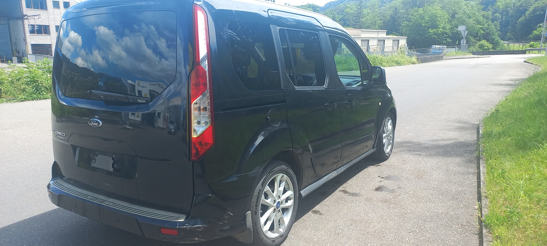 FORD Tourneo Connect 1.6 TDCi Titanium-image-5