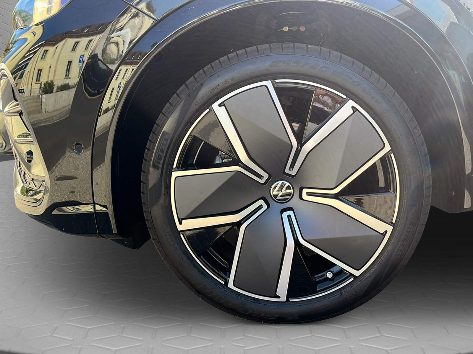 VW Tiguan 2.0 TSI DSG R-Line United 4Motion-image-5