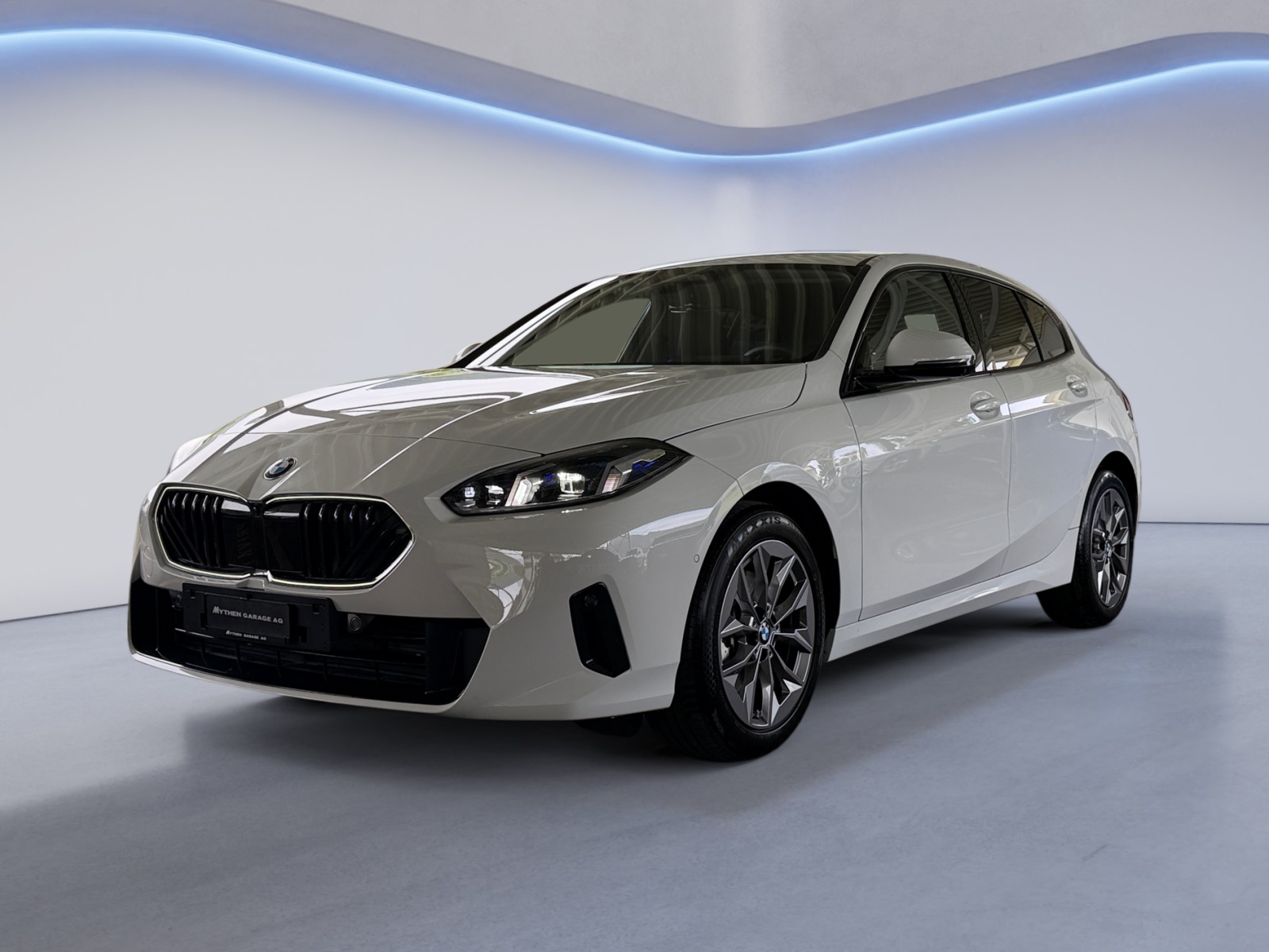 BMW 120i-image-0