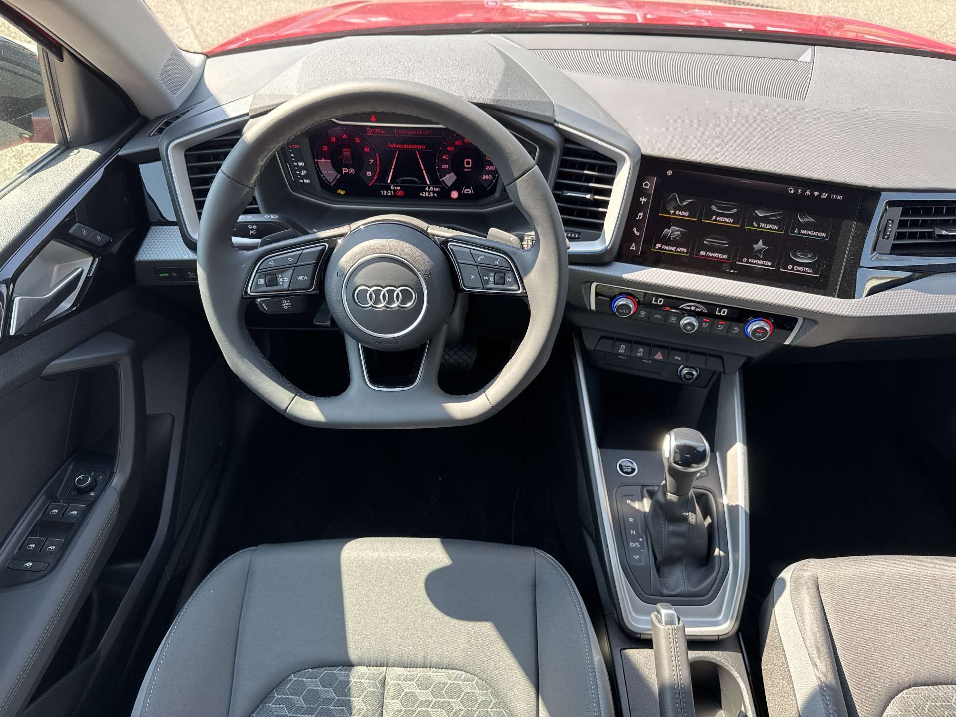 AUDI A1 Sportback 30 TFSi S-Line S-Tronic Automat-image-4