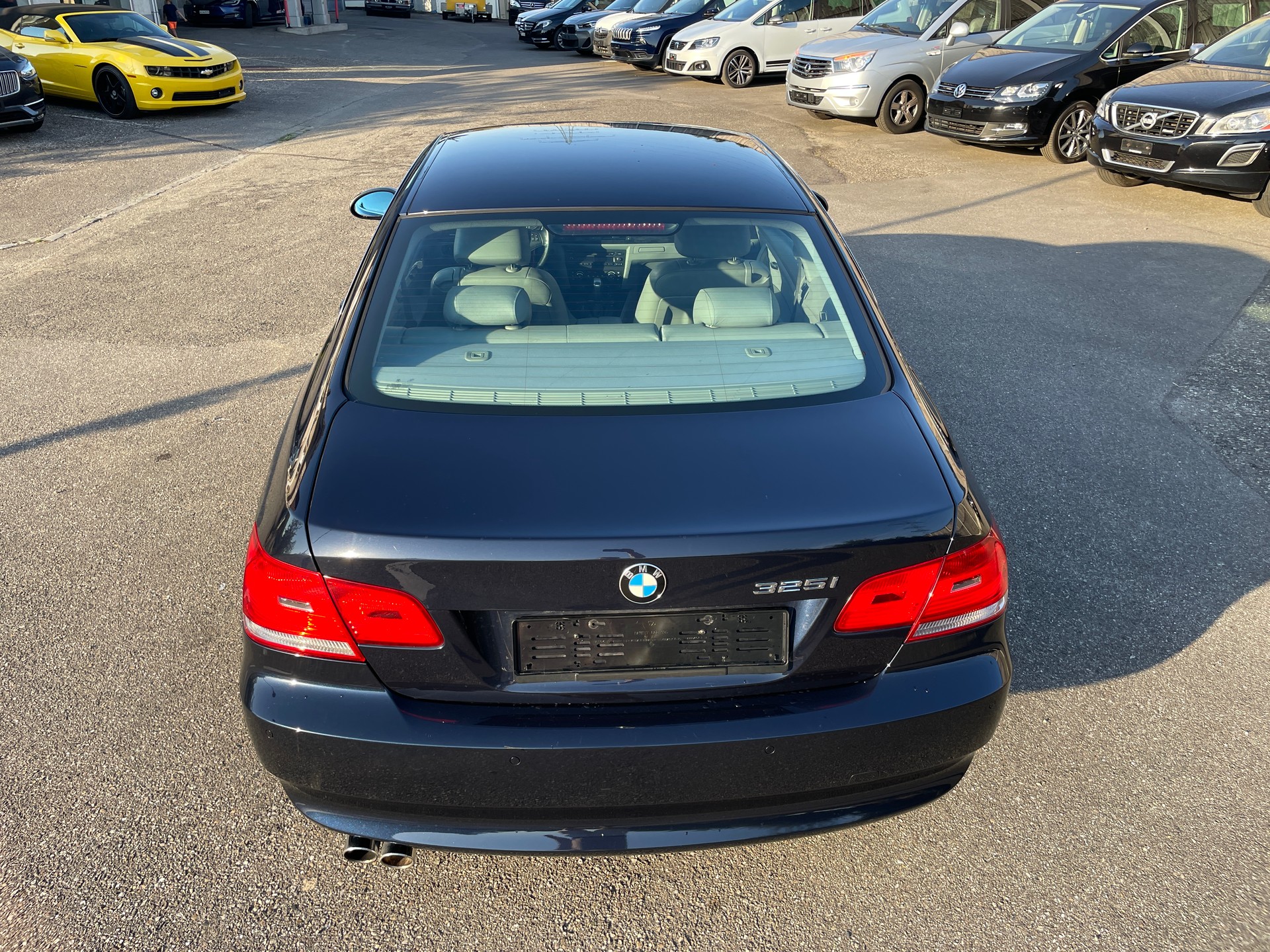 BMW 325i Coupé-image-8