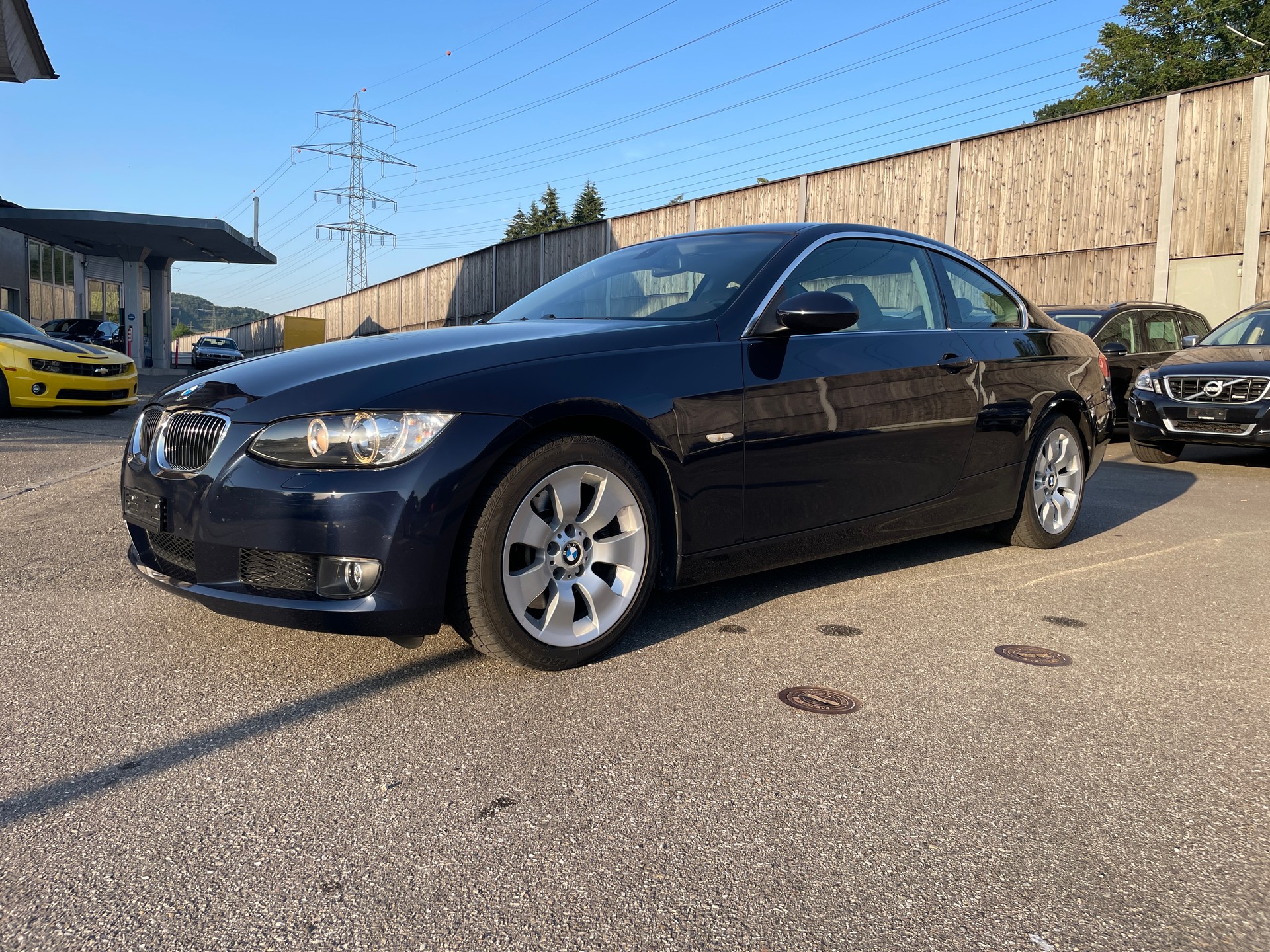 BMW 325i Coupé-image-2