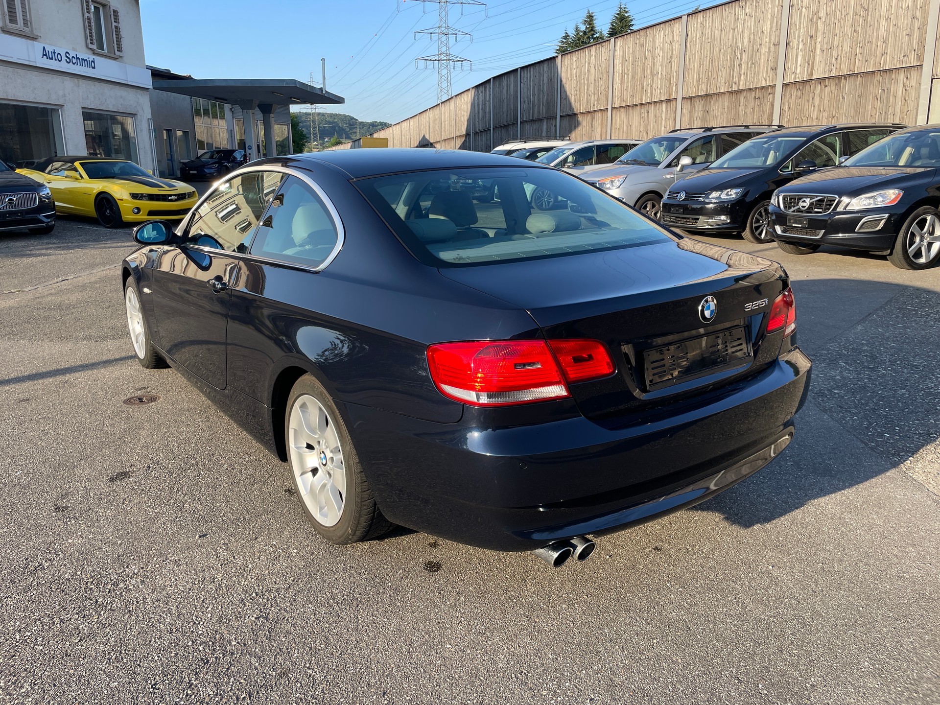 BMW 325i Coupé-image-4