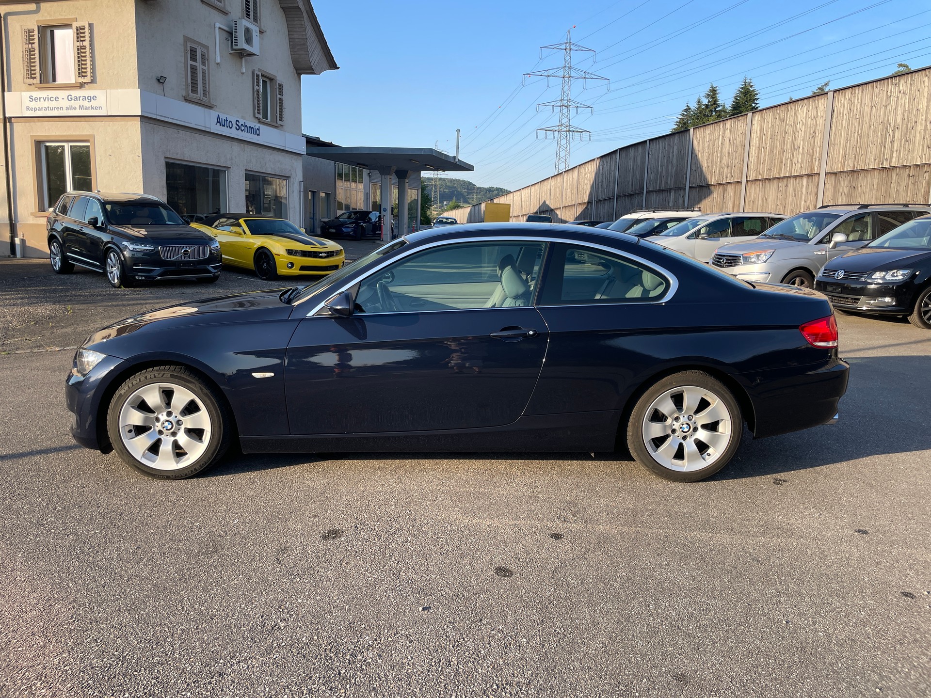 BMW 325i Coupé-image-3