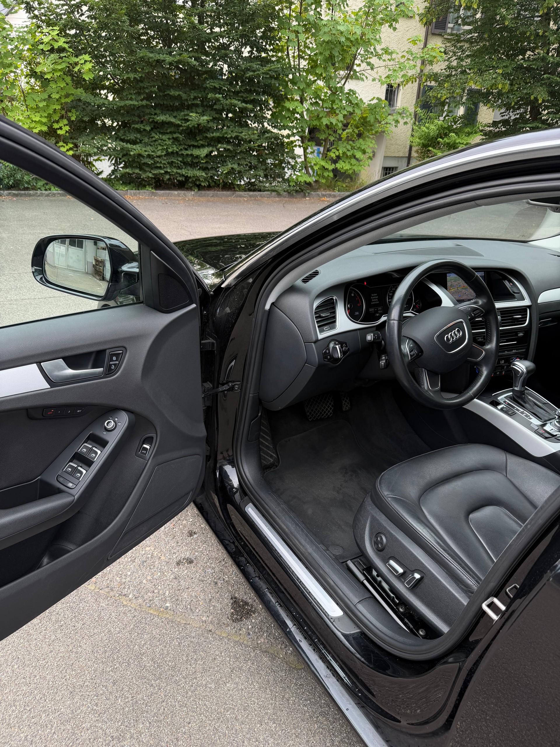 AUDI A4 Avant 2.0 TFSI quattro s-tronic/ FRISCH AB MFK & SERVICE ** AUTOMATISCH **-image-11