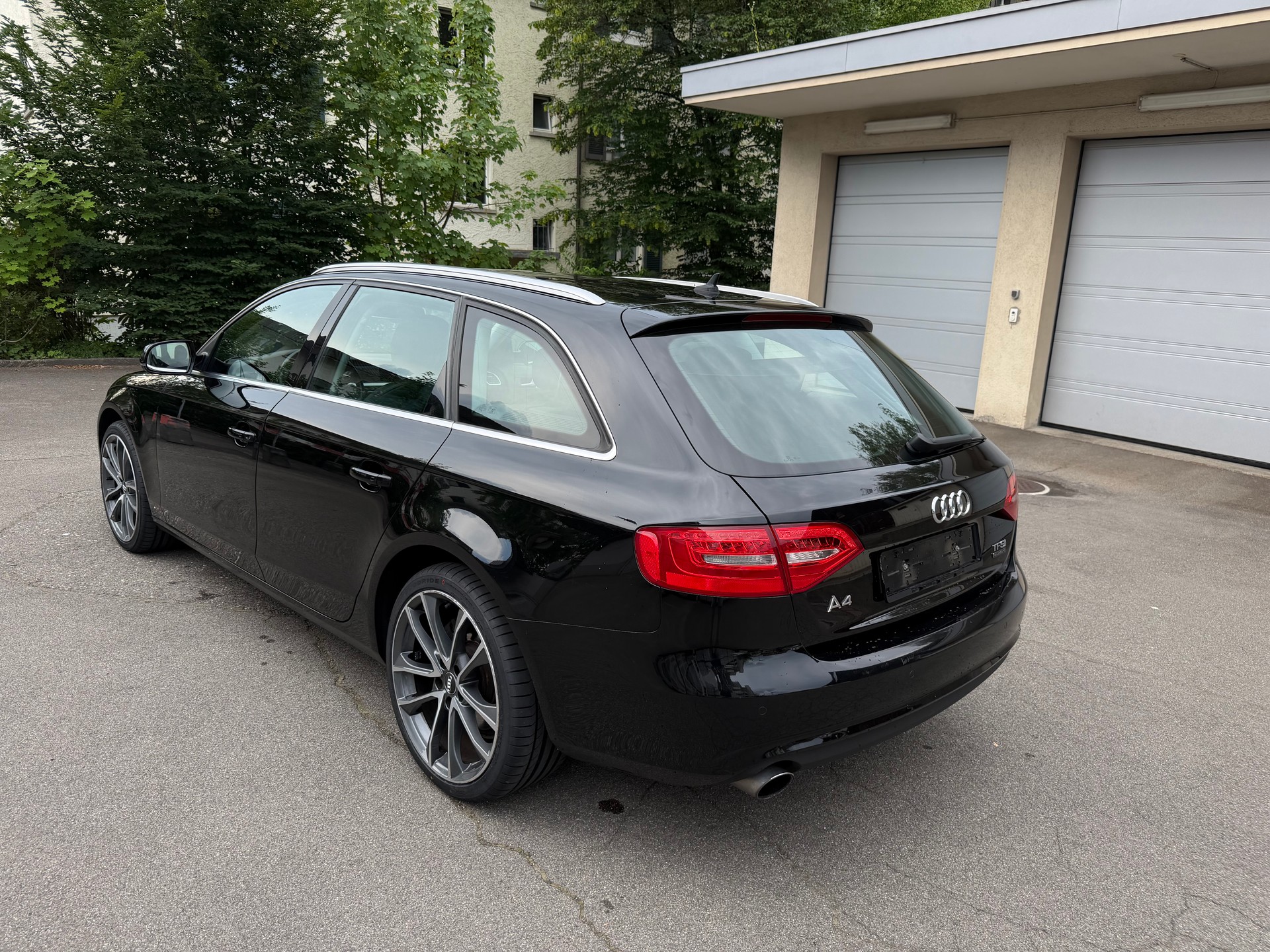AUDI A4 Avant 2.0 TFSI quattro s-tronic/ FRISCH AB MFK & SERVICE ** AUTOMATISCH **-image-3