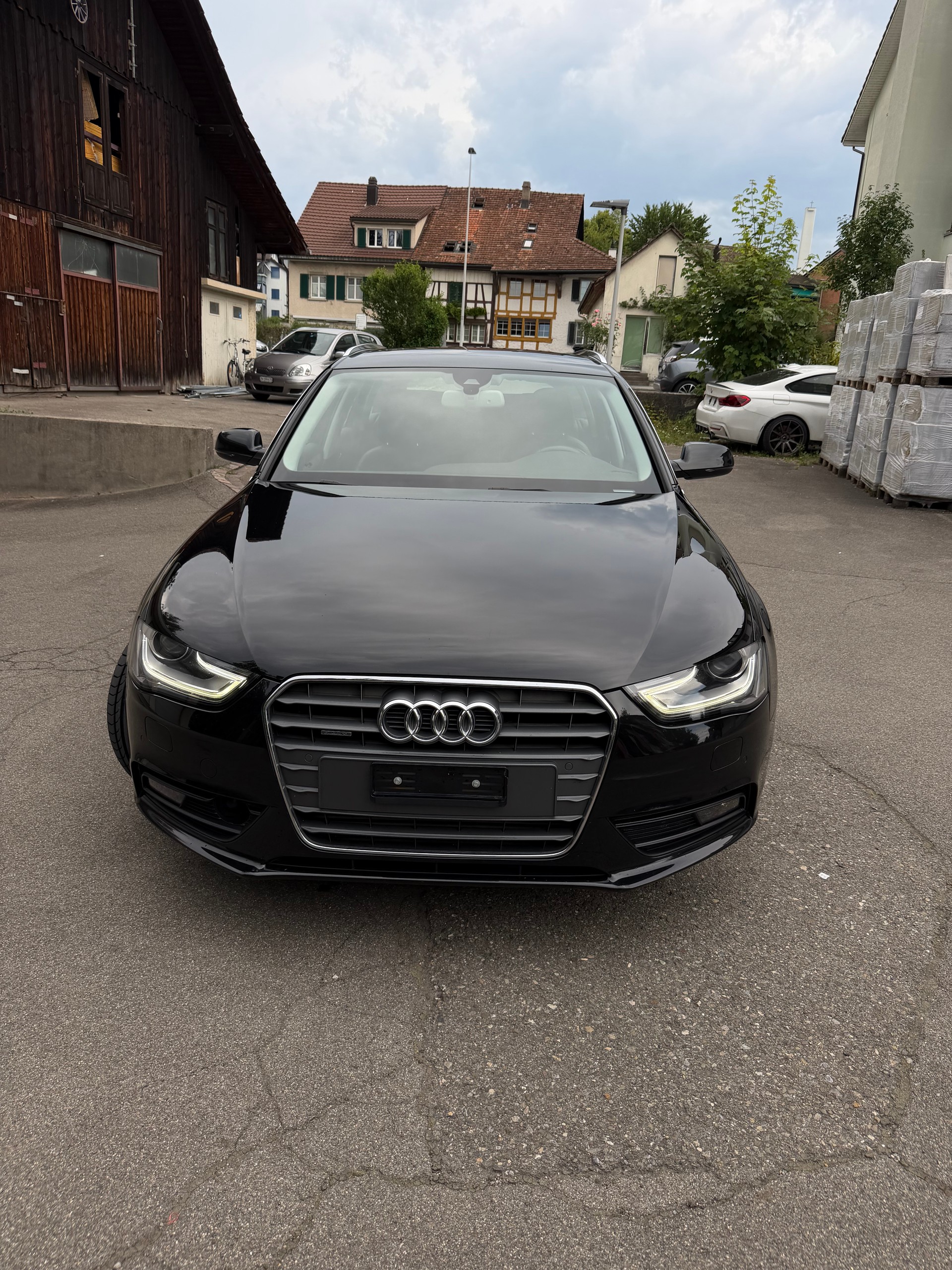 AUDI A4 Avant 2.0 TFSI quattro s-tronic/ FRISCH AB MFK & SERVICE ** AUTOMATISCH **-image-0