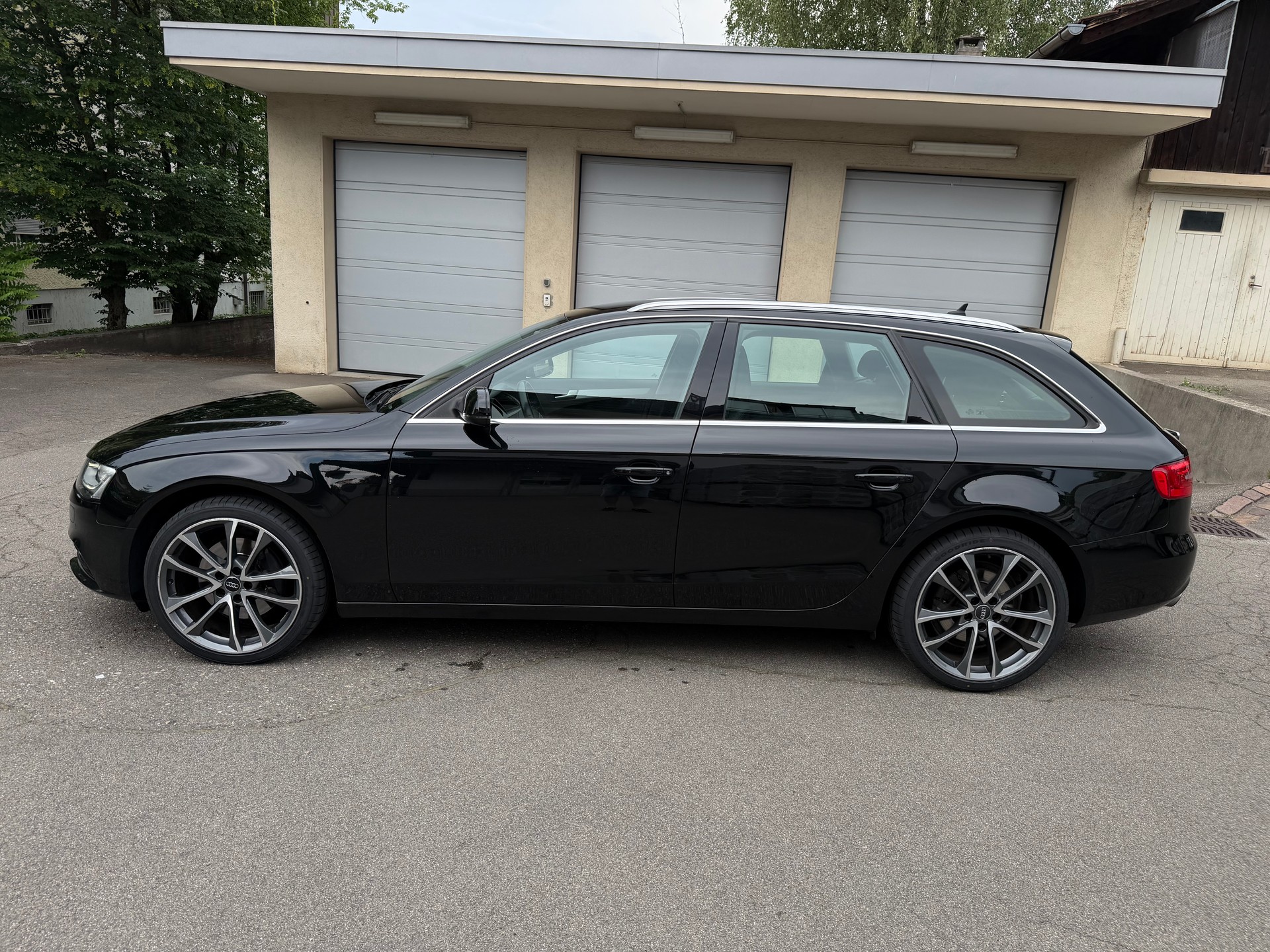 AUDI A4 Avant 2.0 TFSI quattro s-tronic/ FRISCH AB MFK & SERVICE ** AUTOMATISCH **-image-2