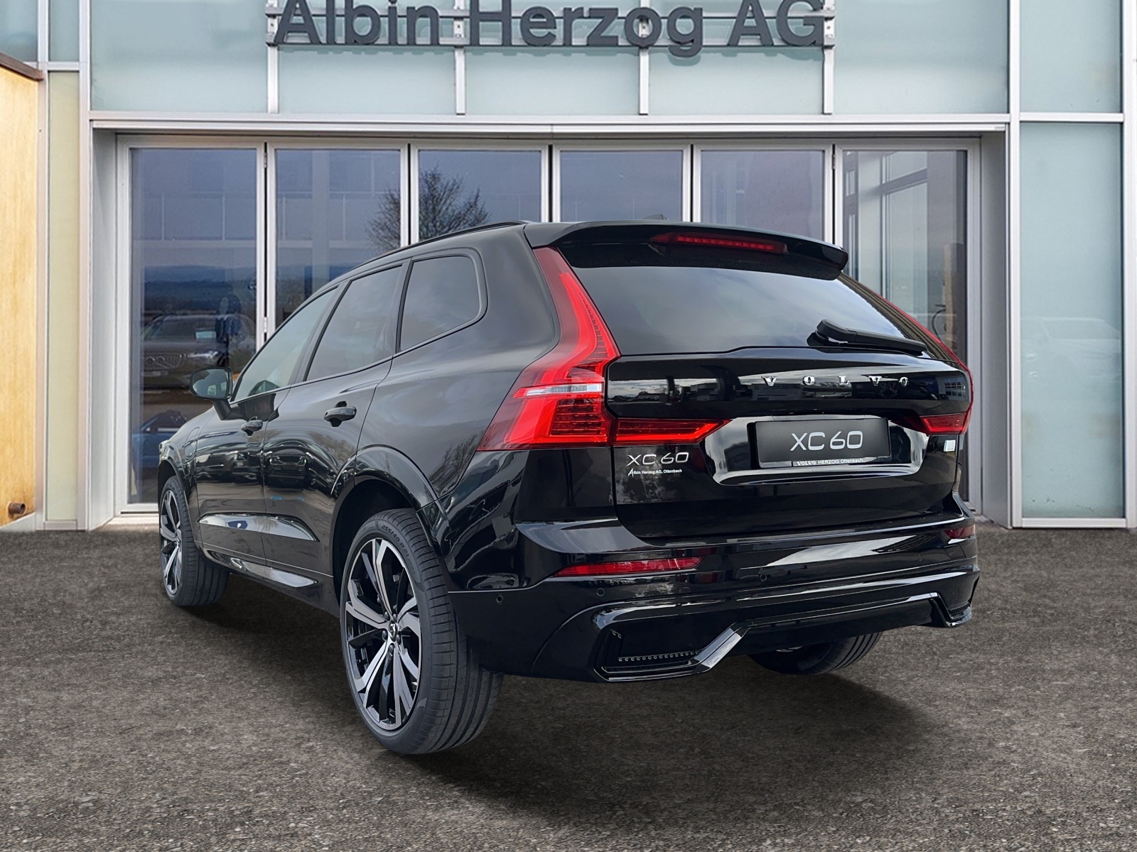 VOLVO XC60 2.0 T6 TE Ultimate Dark eAWD-image-2