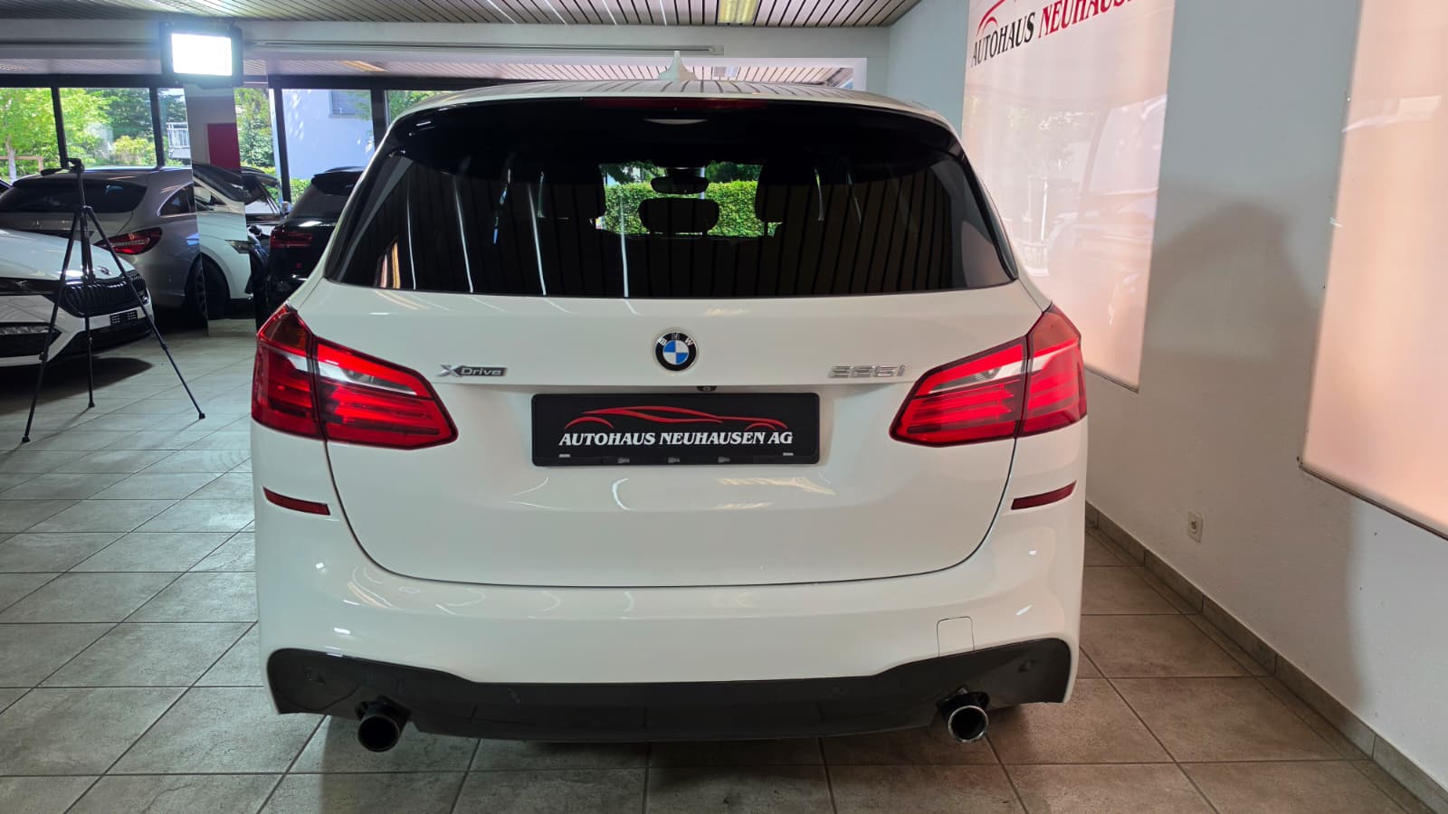 BMW 225i xDrive Active Tourer M Sport Steptronic Top Zustand, Schweizer Fahrzeug, Frisch ab MFK und Frisch ab Service-image-13