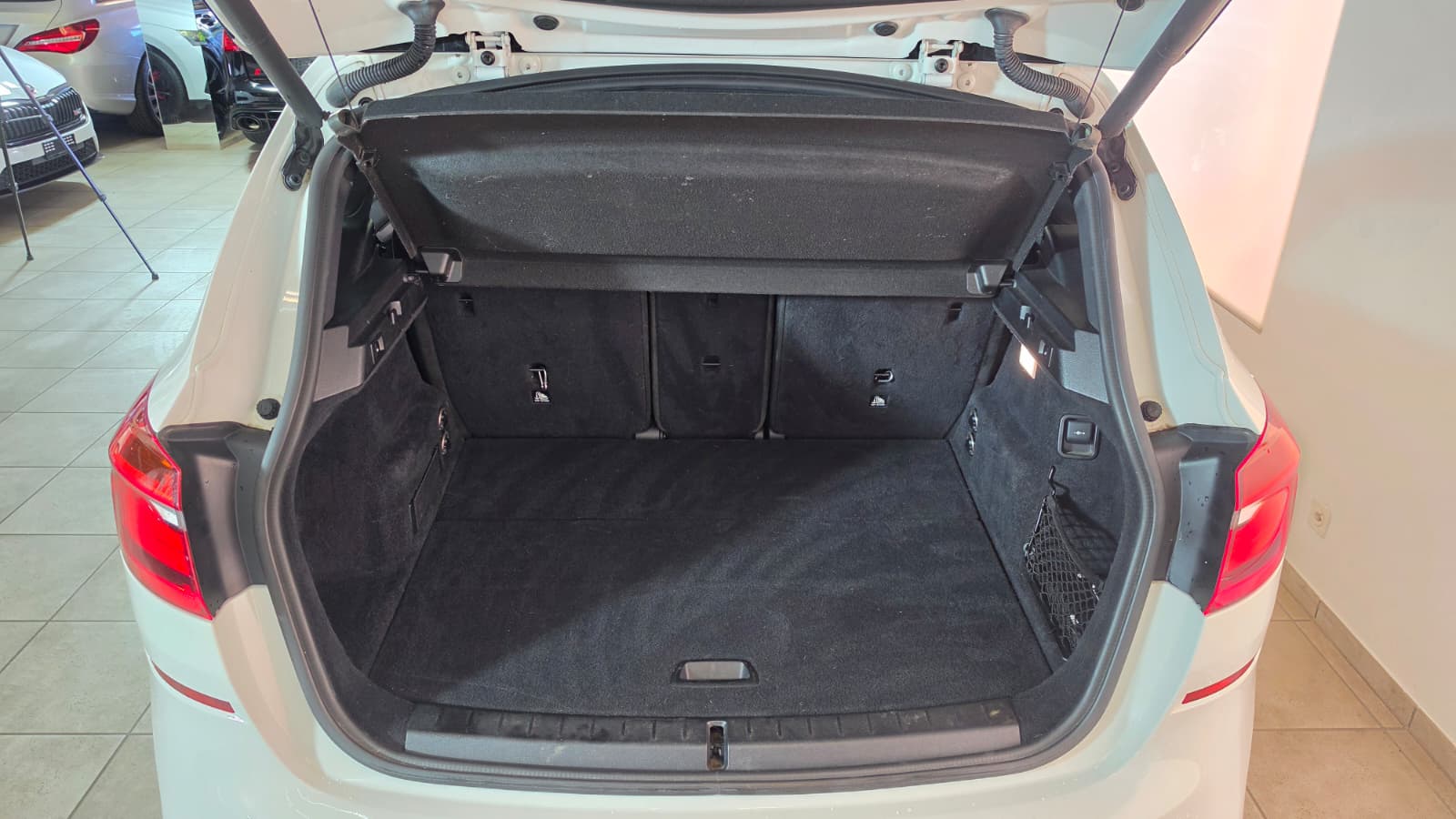 BMW 225i xDrive Active Tourer M Sport Steptronic Top Zustand, Schweizer Fahrzeug, Frisch ab MFK und Frisch ab Service-image-12