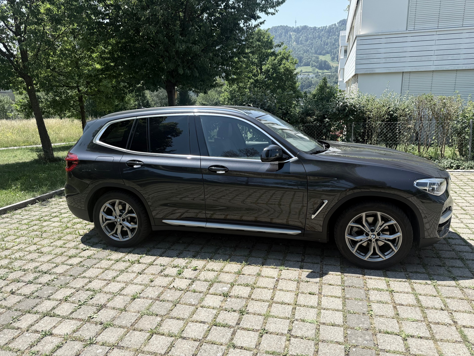 BMW X3 20d xDrive-image-1