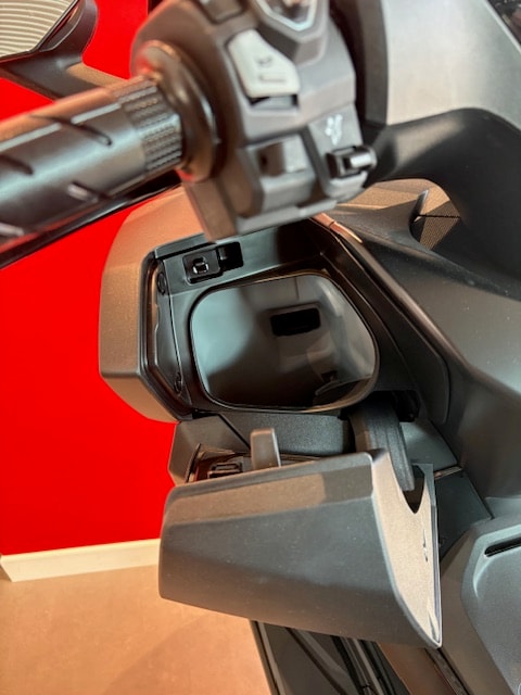 HONDA Honda Forza 125 Smart Top-Box-image-10