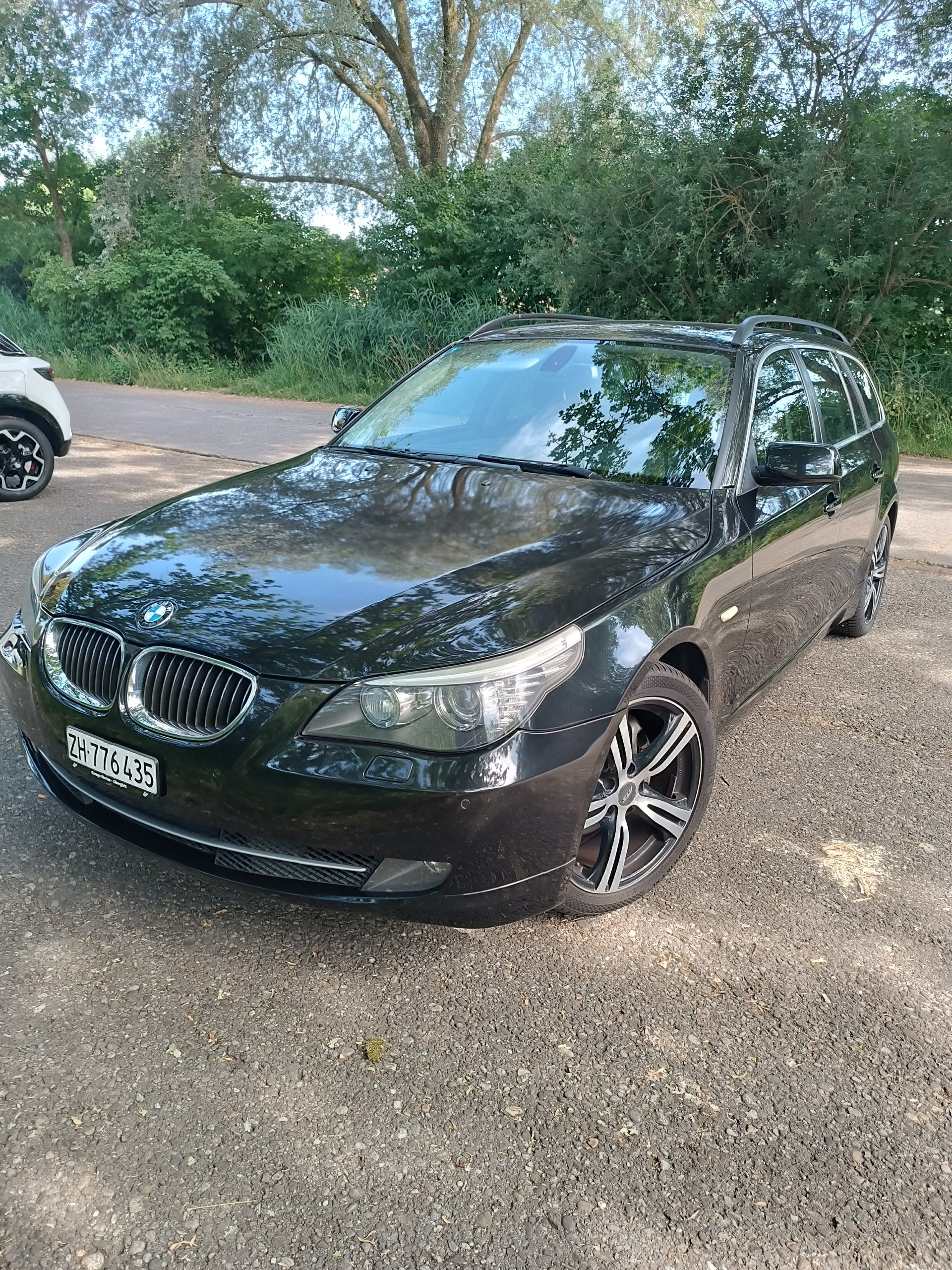 BMW 530d Premium Business-image-0