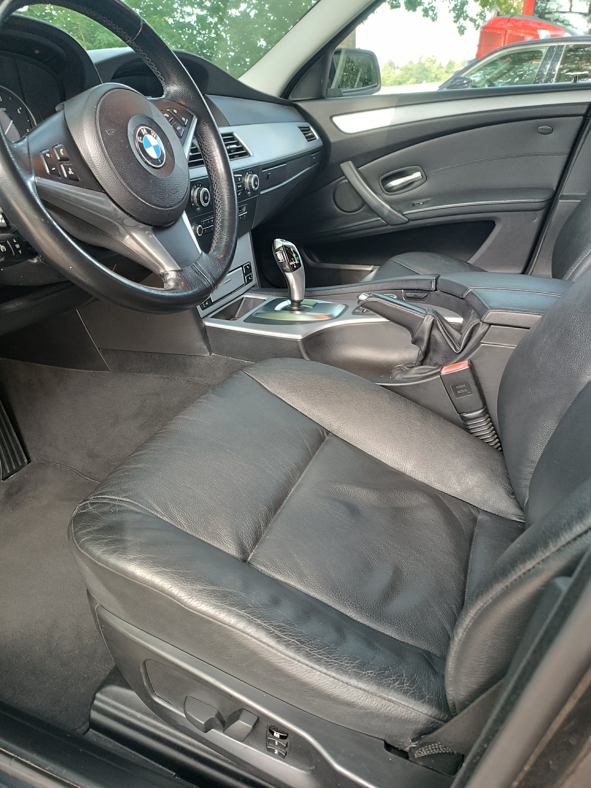 BMW 530d Premium Business-image-7