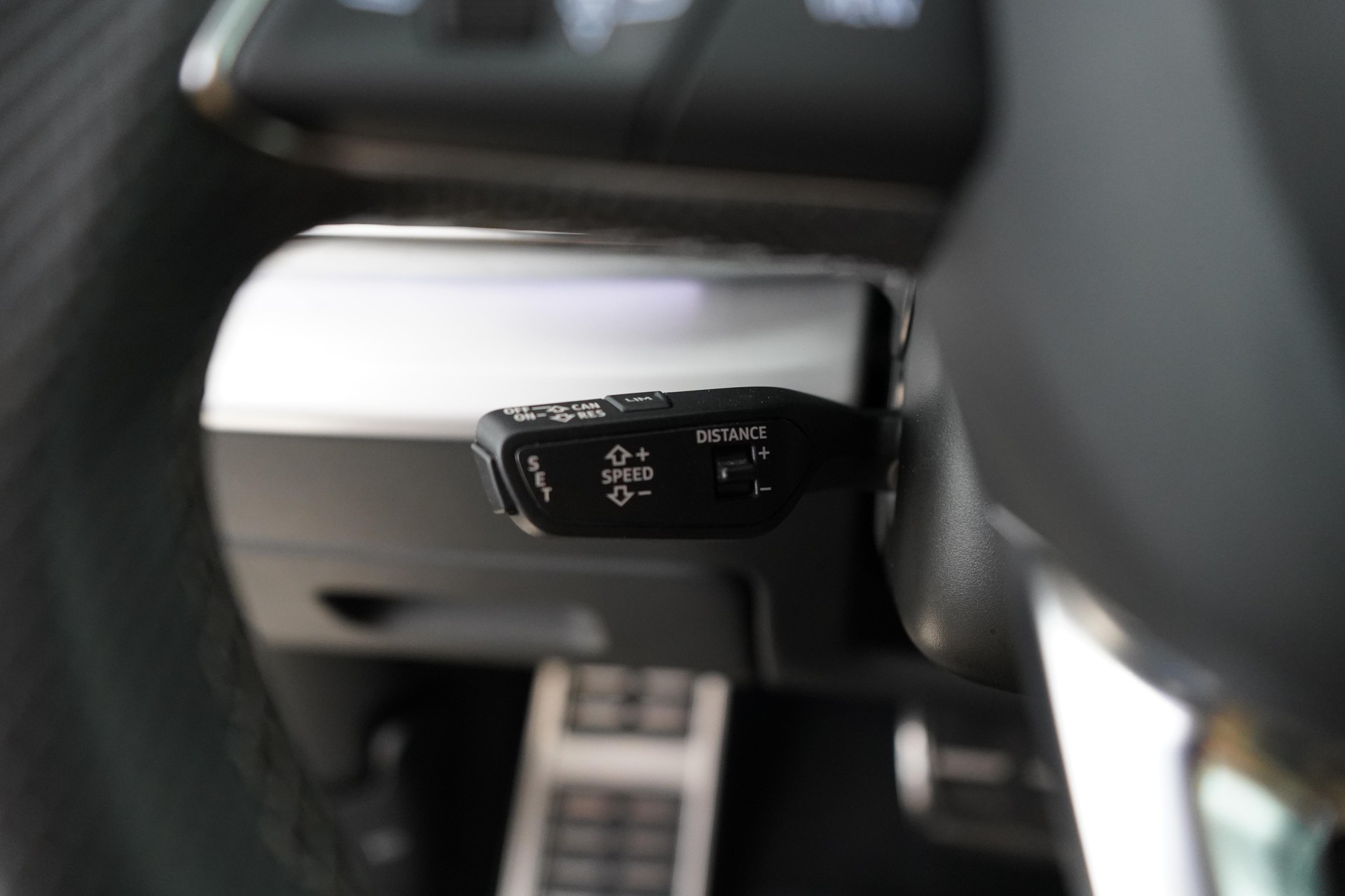 AUDI SQ7 4.0 V8 TFSI quattro T-Tronic-image-18